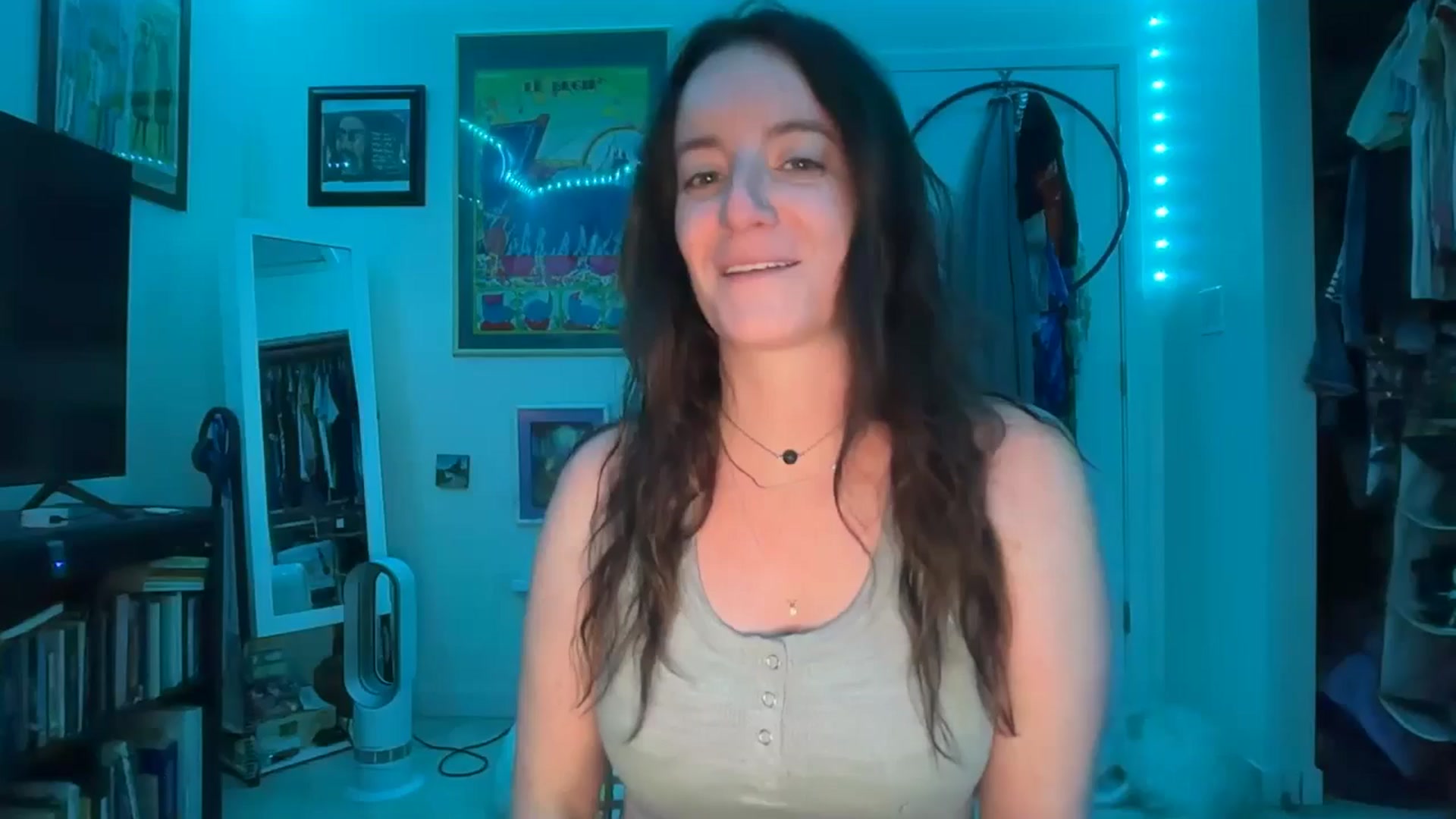 Gallery image thumbnail from EmmalineLime's myfreecams stream on, 03/06/2026, 24:20 image 1 of 20