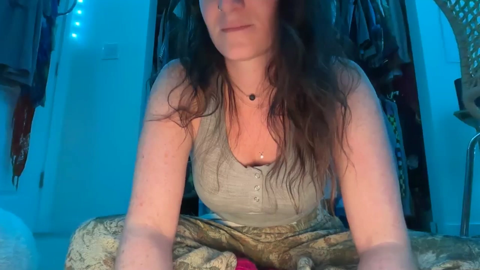 Gallery image thumbnail from EmmalineLime's myfreecams stream on, 03/06/2026, 24:20 image 11 of 20