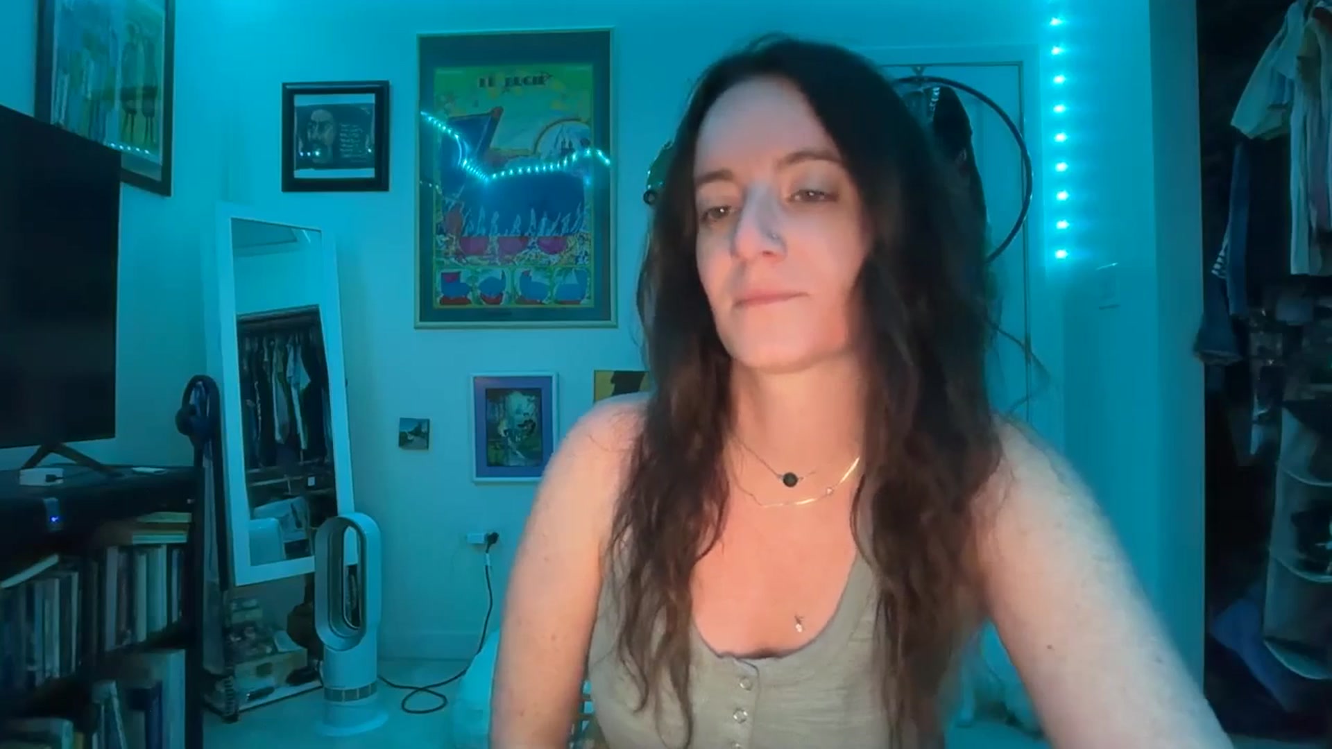 Gallery image thumbnail from EmmalineLime's myfreecams stream on, 03/06/2026, 24:20 image 2 of 20