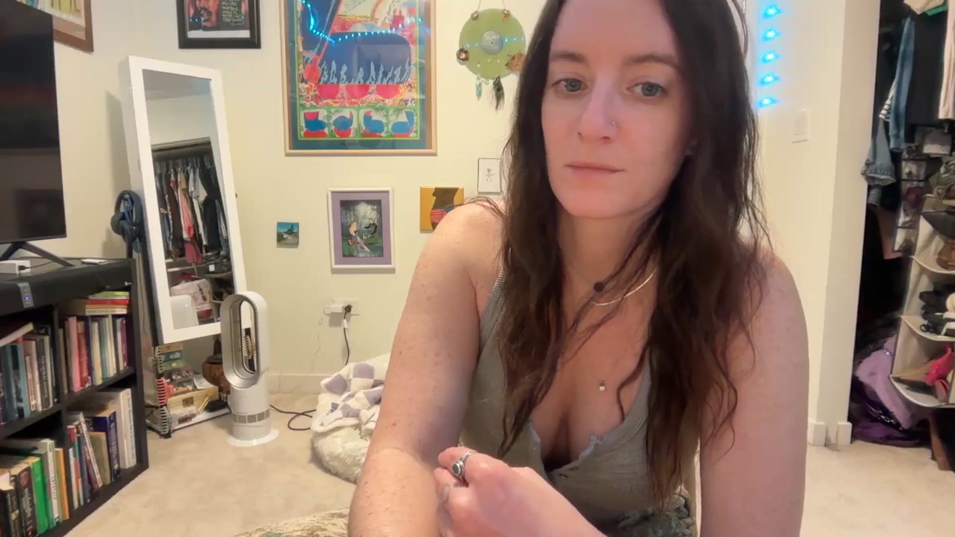 Gallery image thumbnail from EmmalineLime's myfreecams stream on, 03/06/2026, 02:53 image 18 of 20