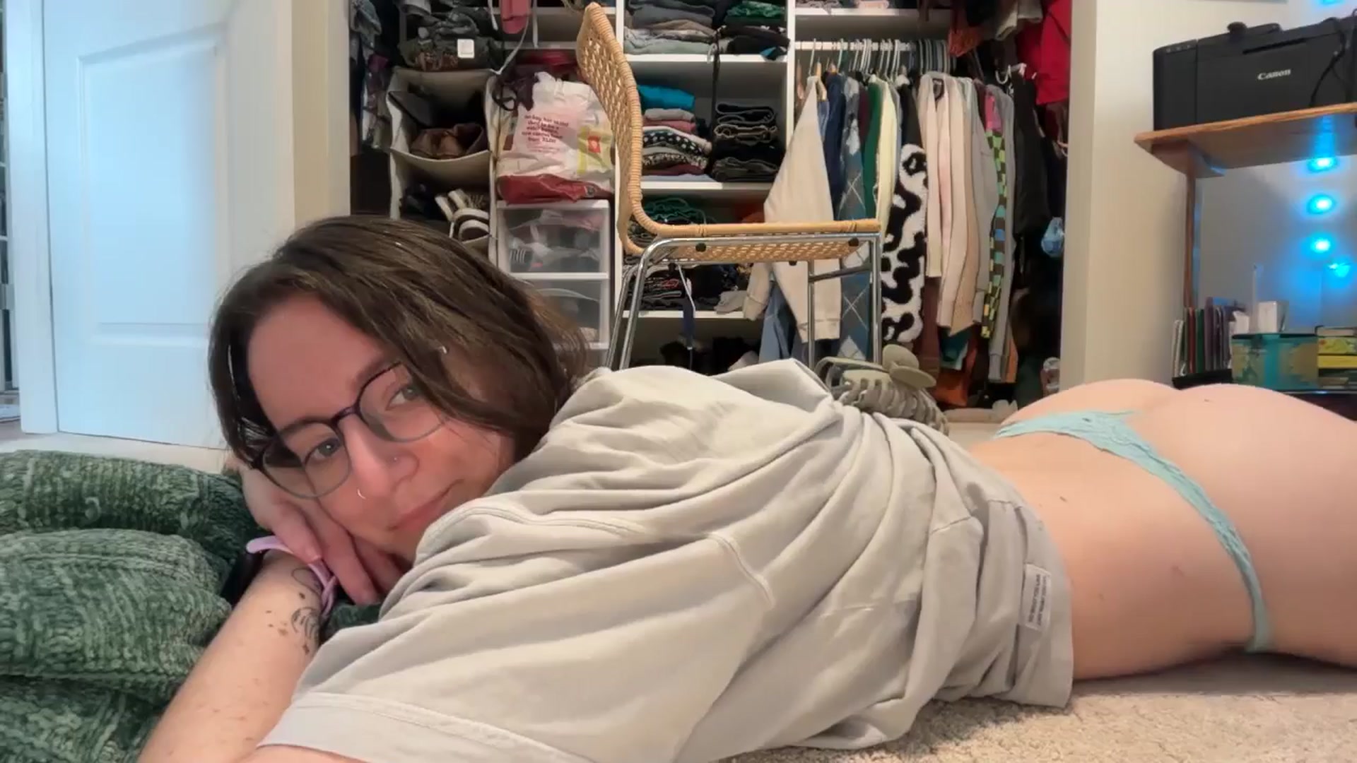 Gallery image thumbnail from EmmalineLime's myfreecams stream on, 03/06/2026, 19:44 image 11 of 20