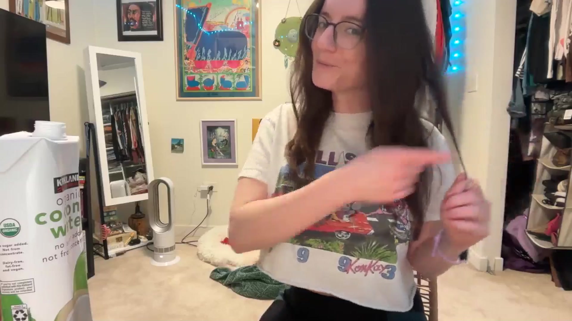 Gallery image thumbnail from EmmalineLime's myfreecams stream on, 03/11/2026, 24:02 image 4 of 20