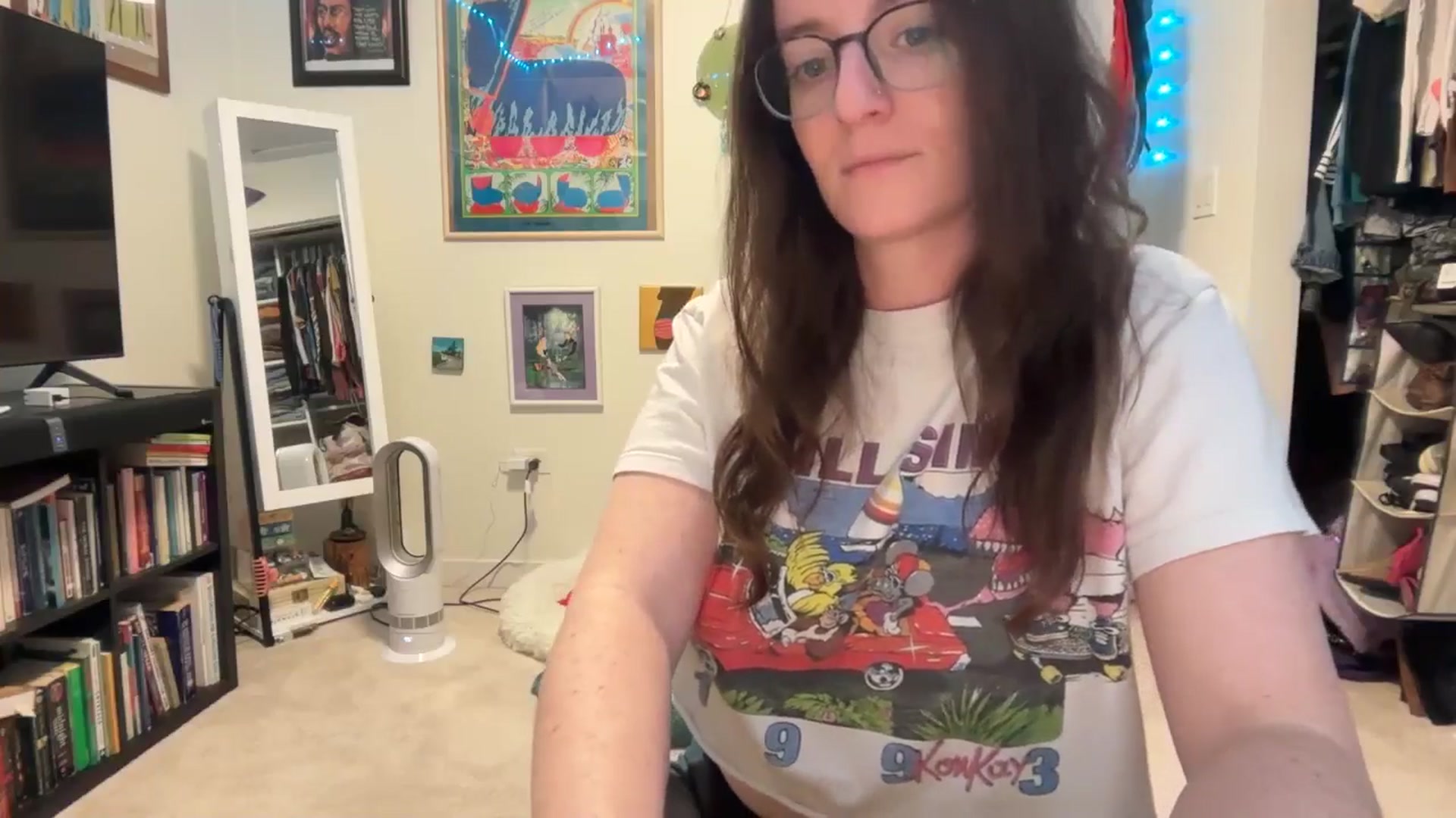 Gallery image thumbnail from EmmalineLime's myfreecams stream on, 03/11/2026, 24:02 image 2 of 20