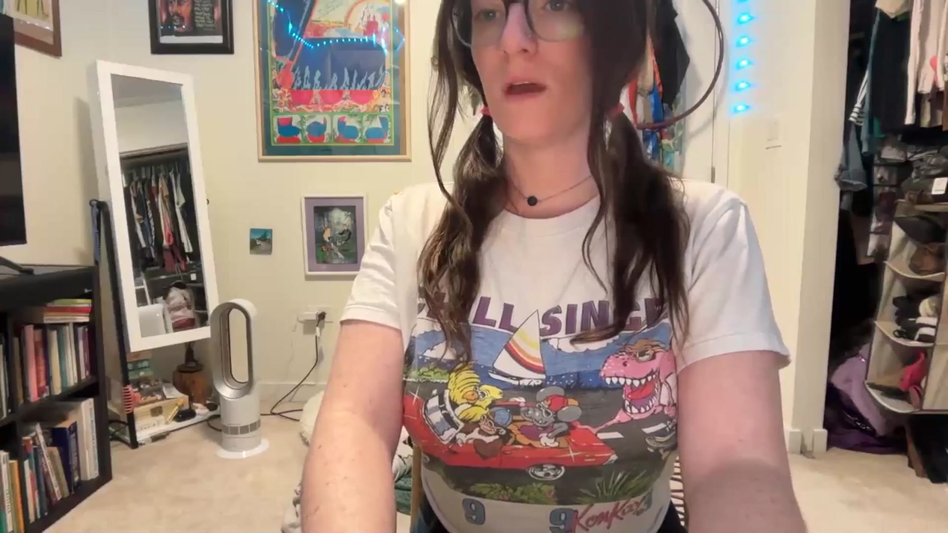 Gallery image thumbnail from EmmalineLime's myfreecams stream on, 03/11/2026, 02:07 image 16 of 20