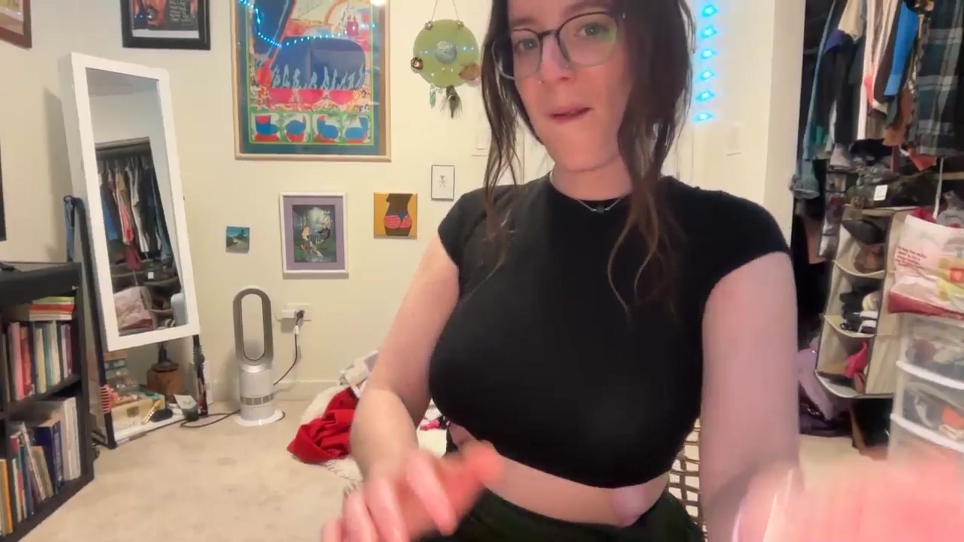 Gallery image thumbnail from EmmalineLime's myfreecams stream on, 03/13/2026, 02:57 image 2 of 20