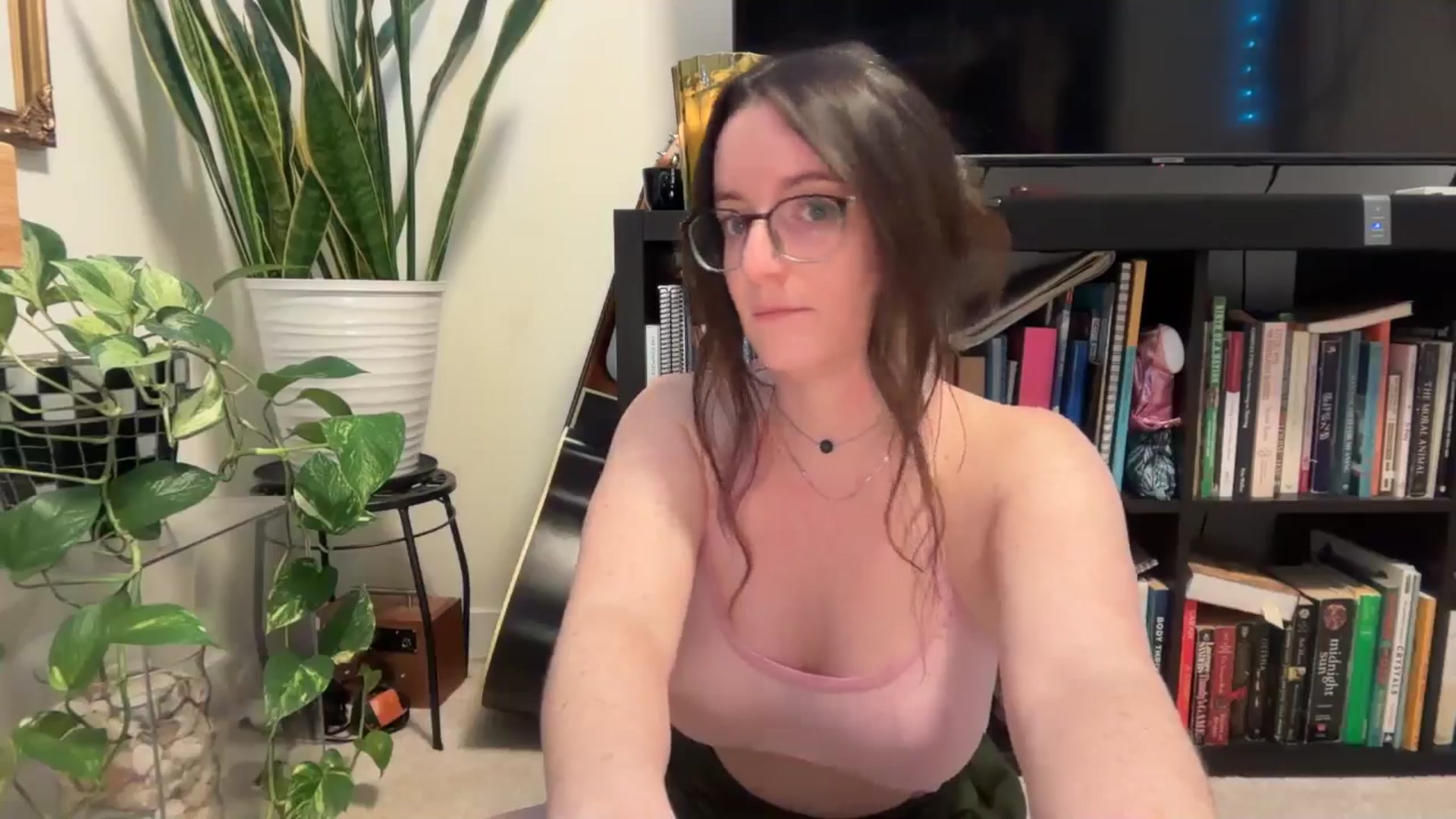 Gallery image thumbnail from EmmalineLime's myfreecams stream on, 03/13/2026, 05:53 image 18 of 20