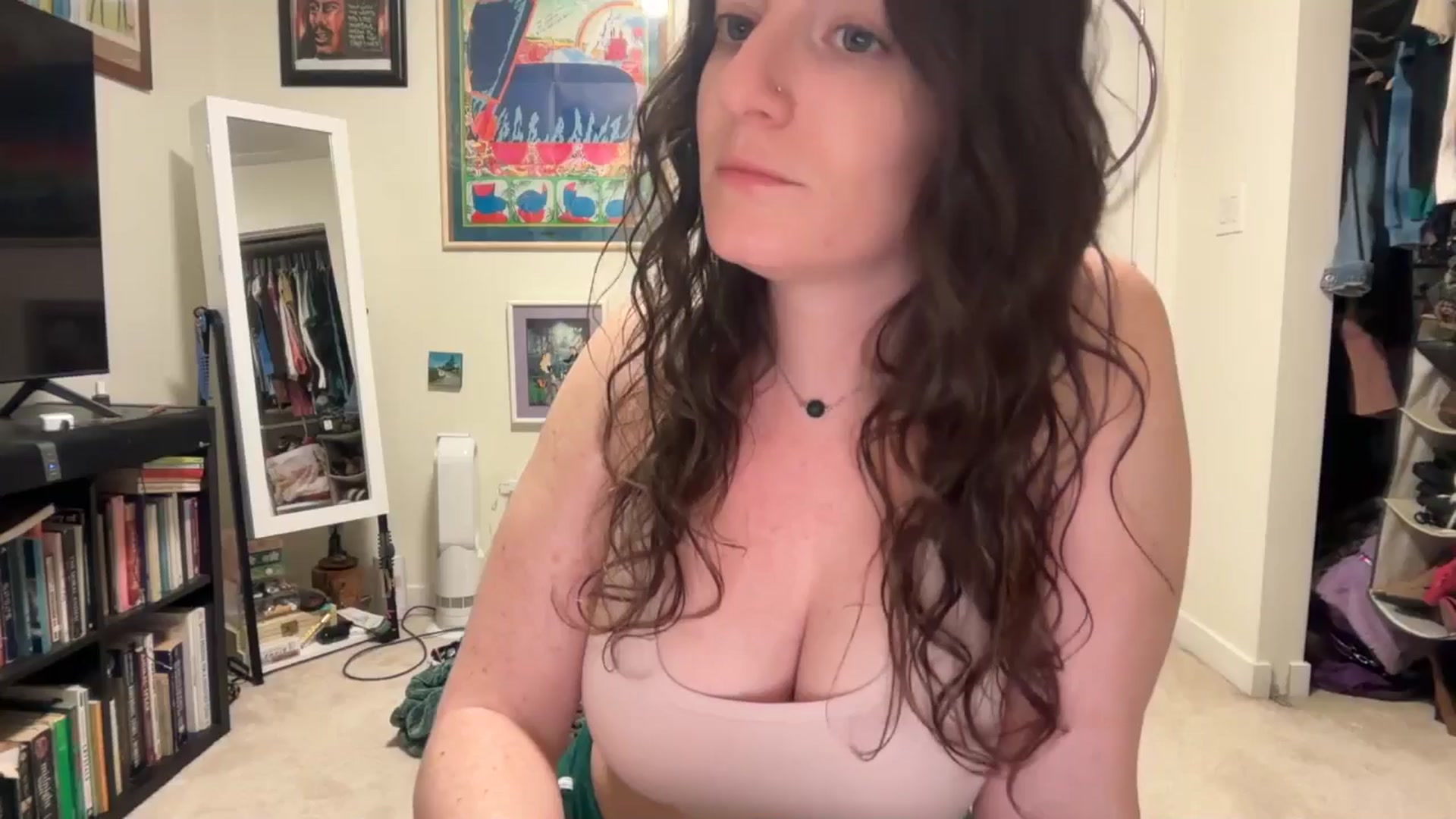Gallery image thumbnail from EmmalineLime's myfreecams stream on, 03/20/2026, 06:22 image 14 of 20