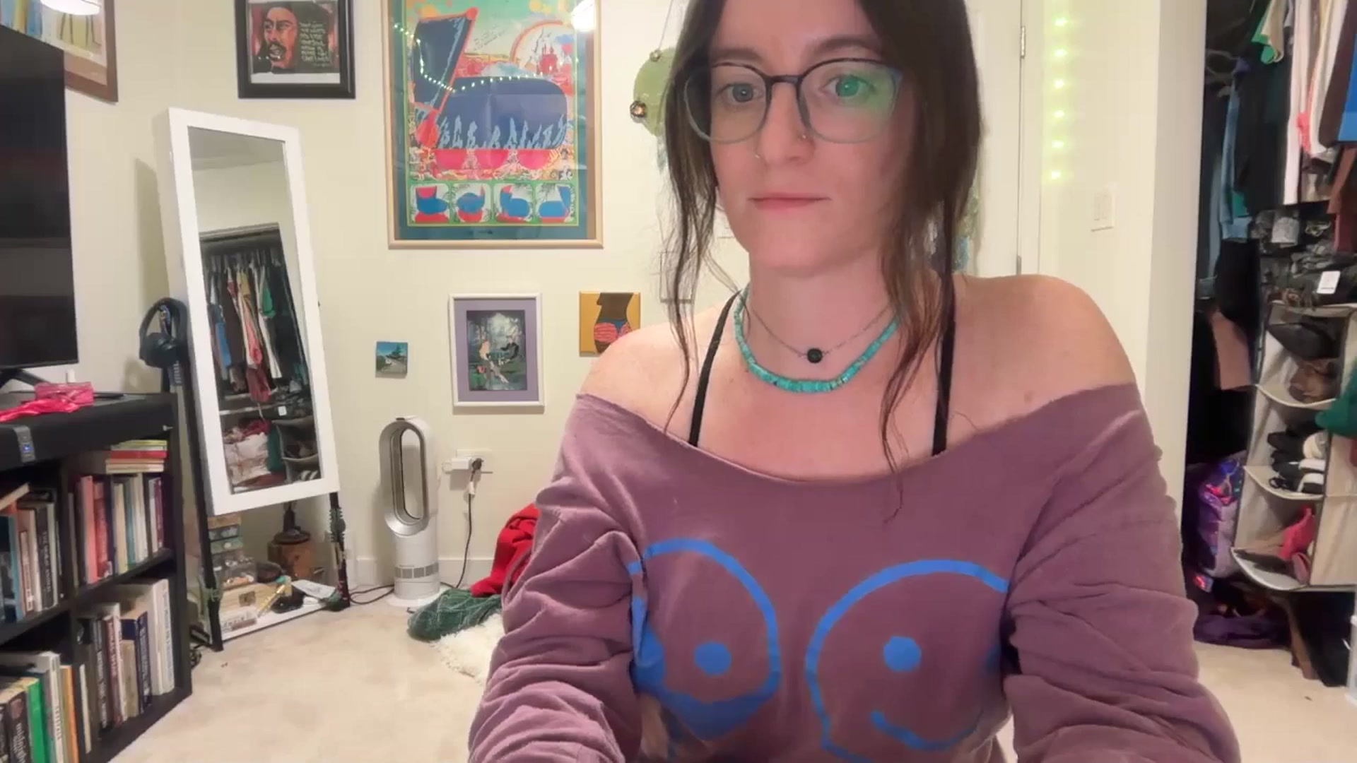 Gallery image thumbnail from EmmalineLime's myfreecams stream on, 03/27/2026, 24:57 image 2 of 20