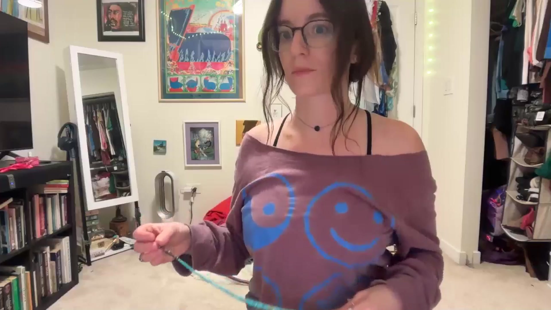 Gallery image thumbnail from EmmalineLime's myfreecams stream on, 03/27/2026, 24:57 image 5 of 20
