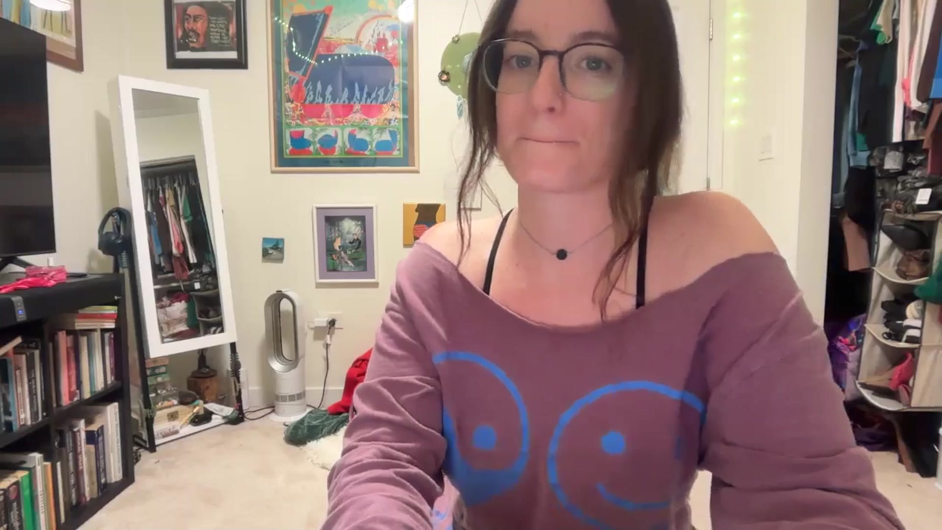 Gallery image thumbnail from EmmalineLime's myfreecams stream on, 03/27/2026, 24:57 image 7 of 20
