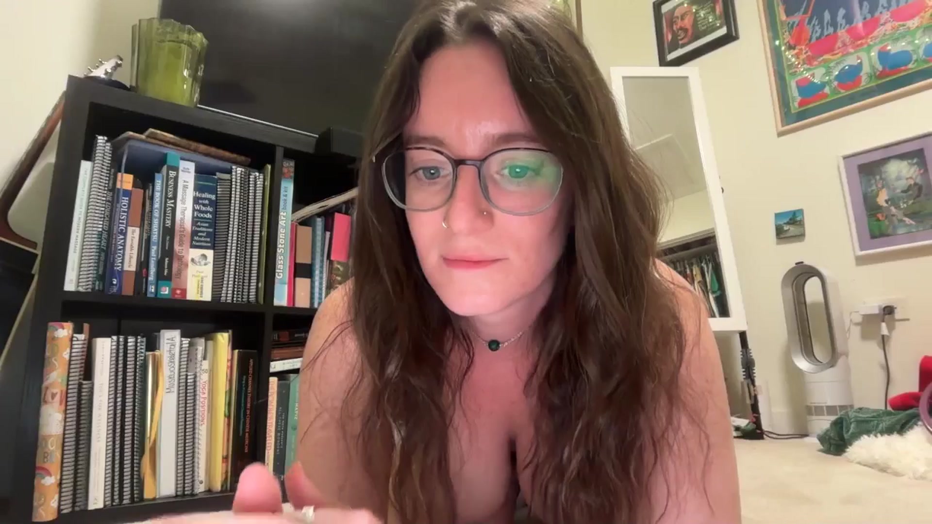 Gallery image thumbnail from EmmalineLime's myfreecams stream on, 03/27/2026, 02:51 image 12 of 20
