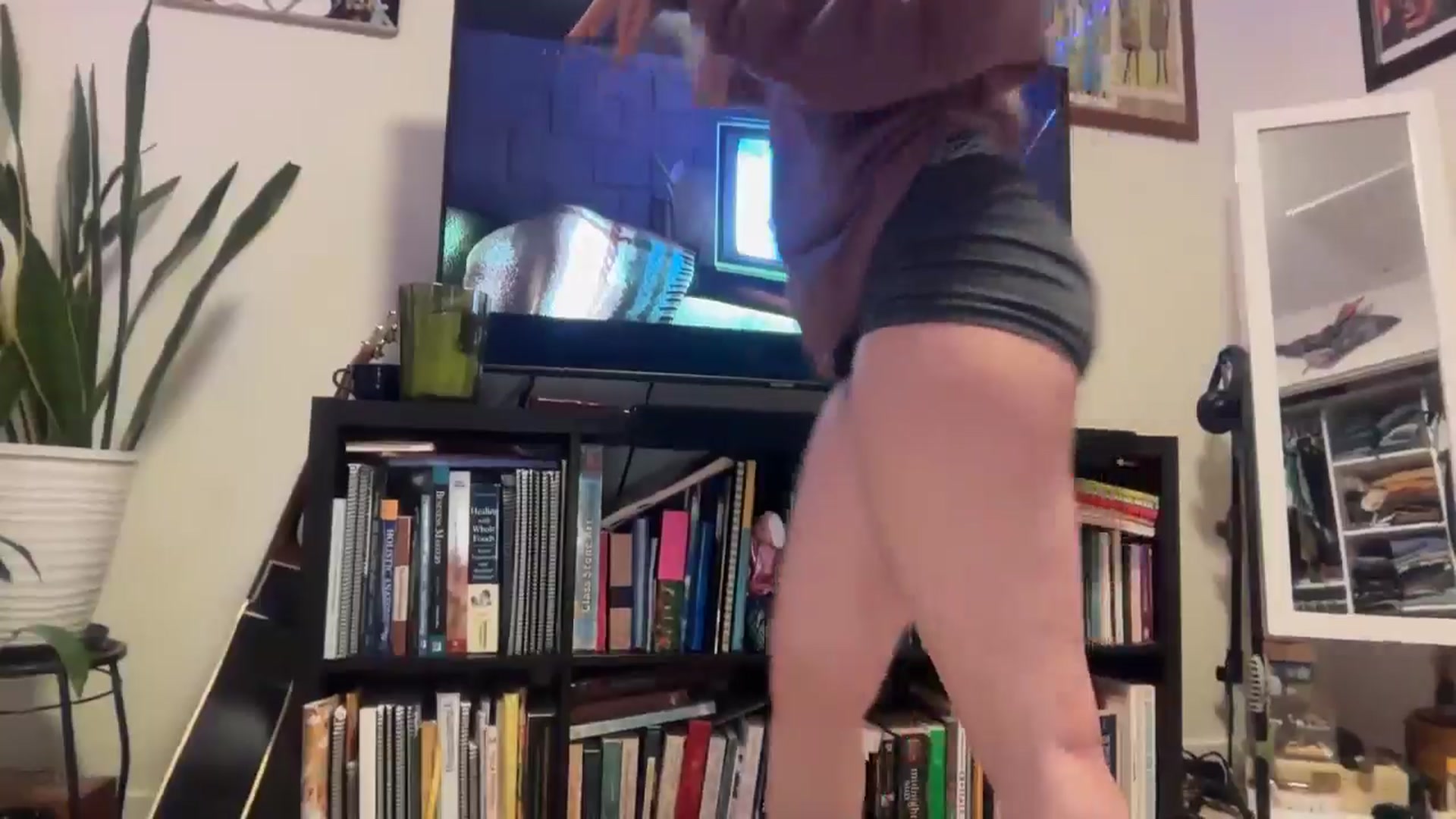 Gallery image thumbnail from EmmalineLime's myfreecams stream on, 03/28/2026, 24:34 image 5 of 20