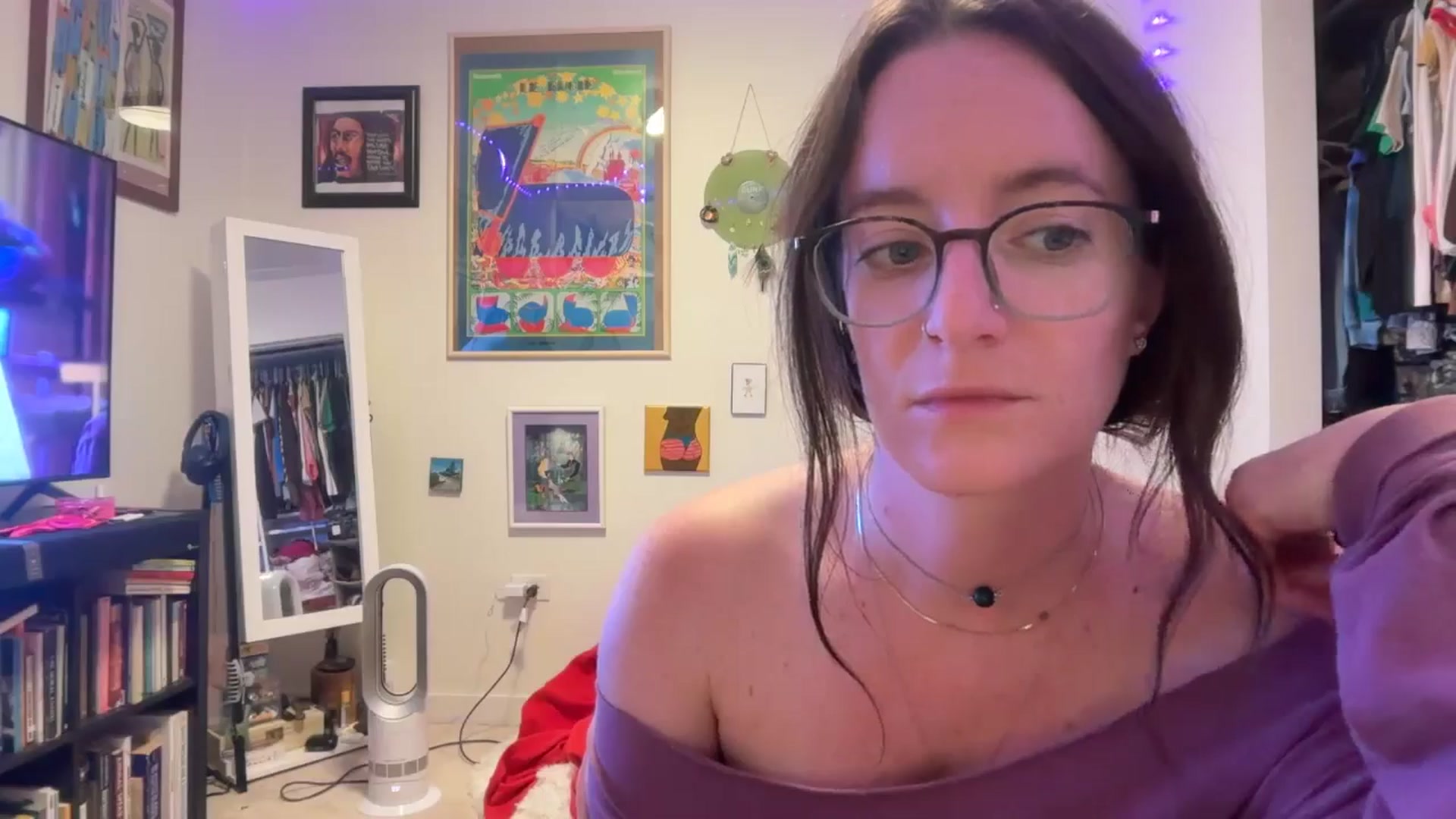 Gallery image thumbnail from EmmalineLime's myfreecams stream on, 03/28/2026, 02:38 image 5 of 20