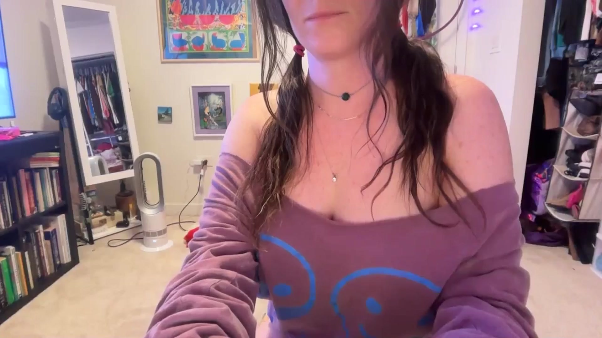 Gallery image thumbnail from EmmalineLime's myfreecams stream on, 03/28/2026, 02:38 image 14 of 20