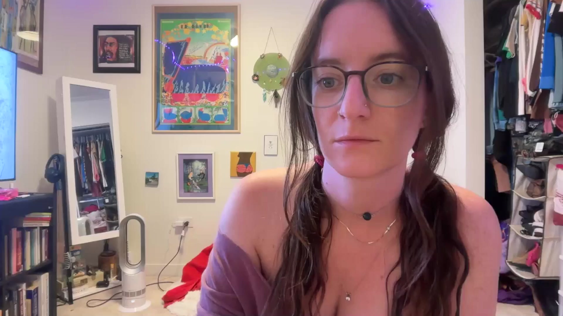 Gallery image thumbnail from EmmalineLime's myfreecams stream on, 03/28/2026, 02:38 image 10 of 20