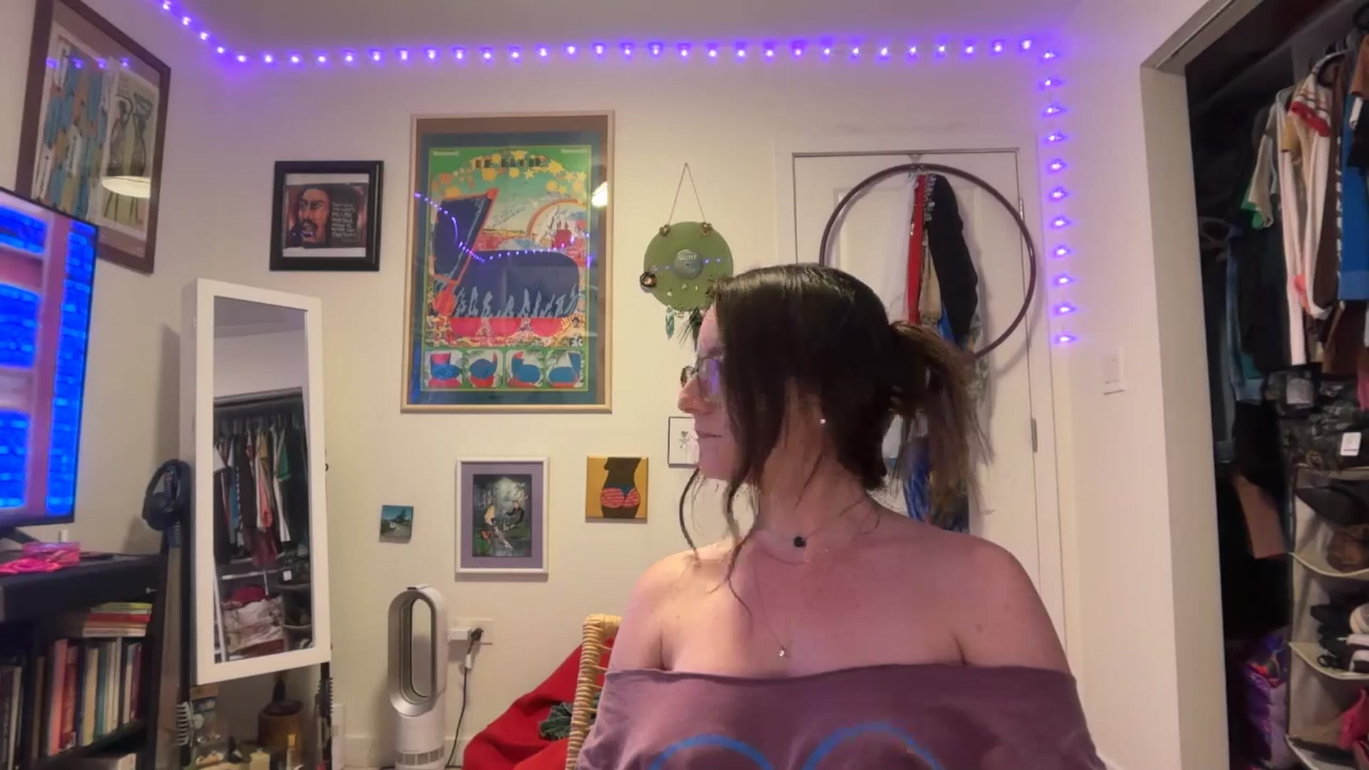 Gallery image thumbnail from EmmalineLime's myfreecams stream on, 03/28/2026, 02:38 image 2 of 20
