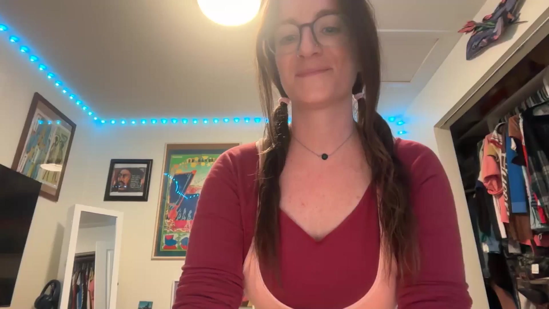 Gallery image thumbnail from EmmalineLime's myfreecams stream on, 04/01/2026, 02:37 image 1 of 20