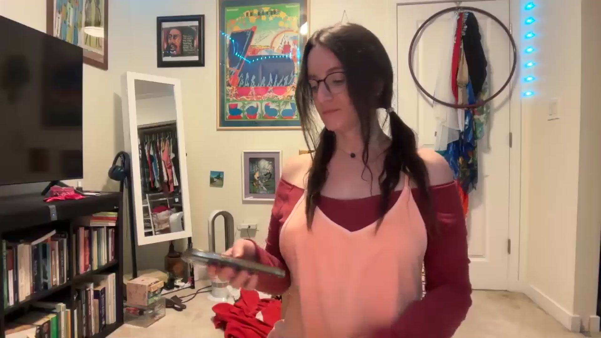 Gallery image thumbnail from EmmalineLime's myfreecams stream on, 04/01/2026, 02:37 image 18 of 20