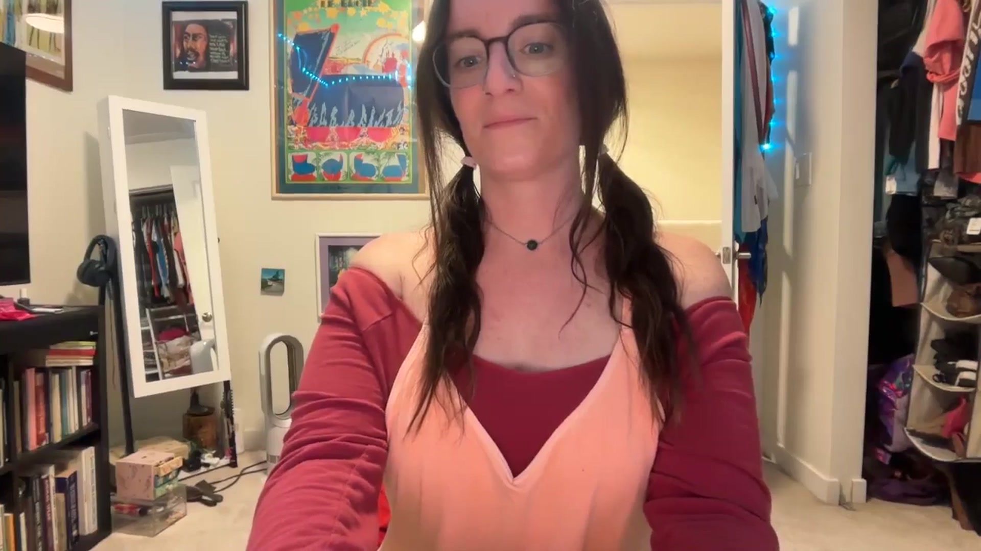 Gallery image thumbnail from EmmalineLime's myfreecams stream on, 04/01/2026, 02:37 image 16 of 20