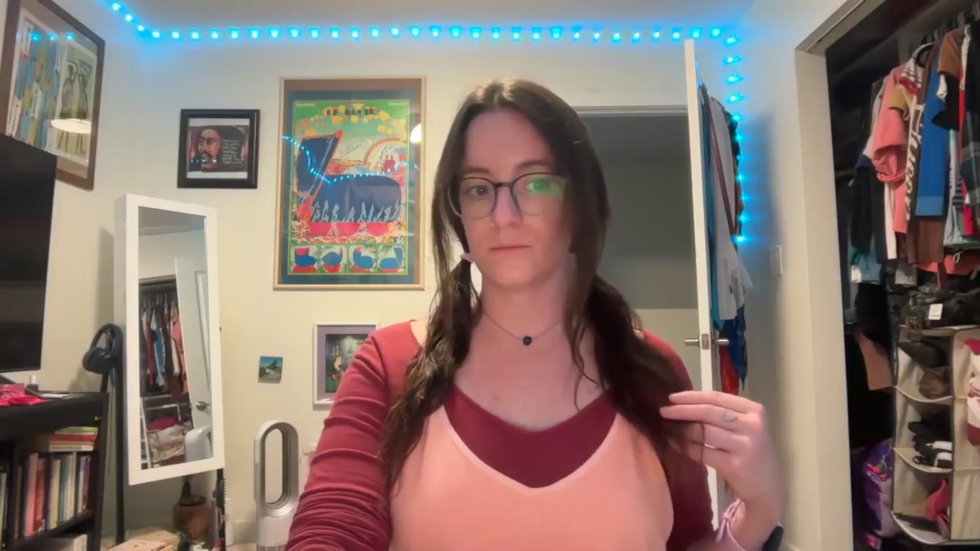 Gallery image thumbnail from EmmalineLime's myfreecams stream on, 04/01/2026, 02:37 image 3 of 20