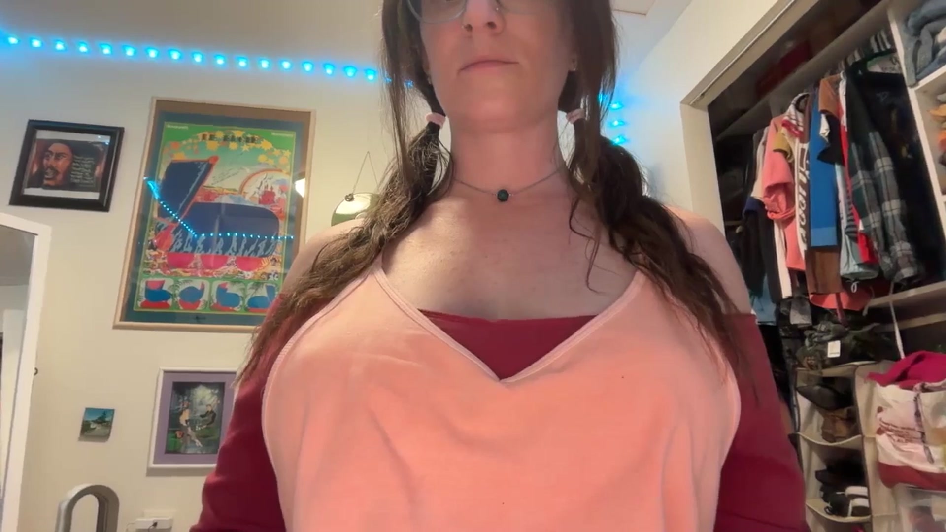 Gallery image thumbnail from EmmalineLime's myfreecams stream on, 04/01/2026, 04:59 image 3 of 20