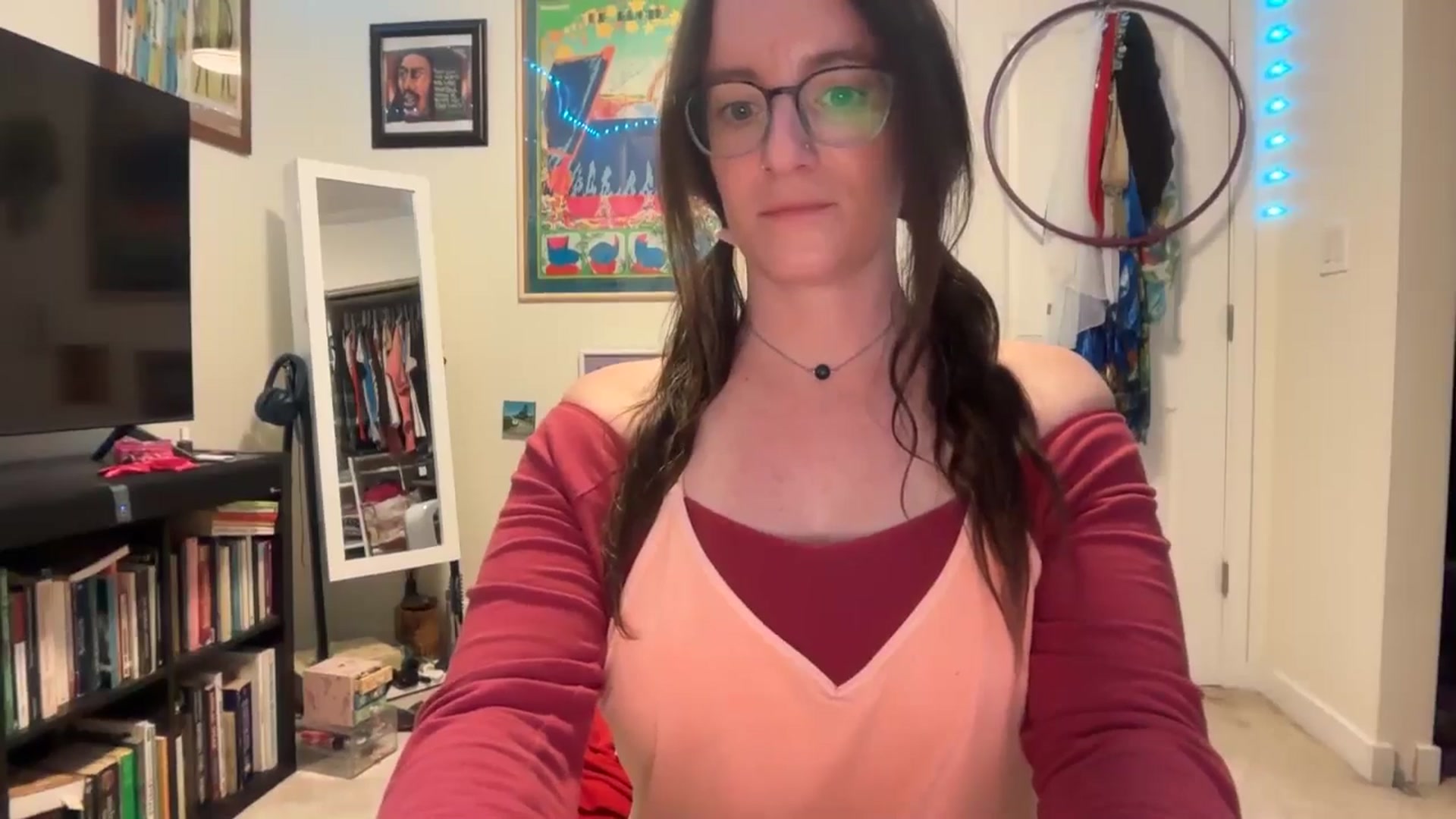 Gallery image thumbnail from EmmalineLime's myfreecams stream on, 04/01/2026, 04:59 image 7 of 20