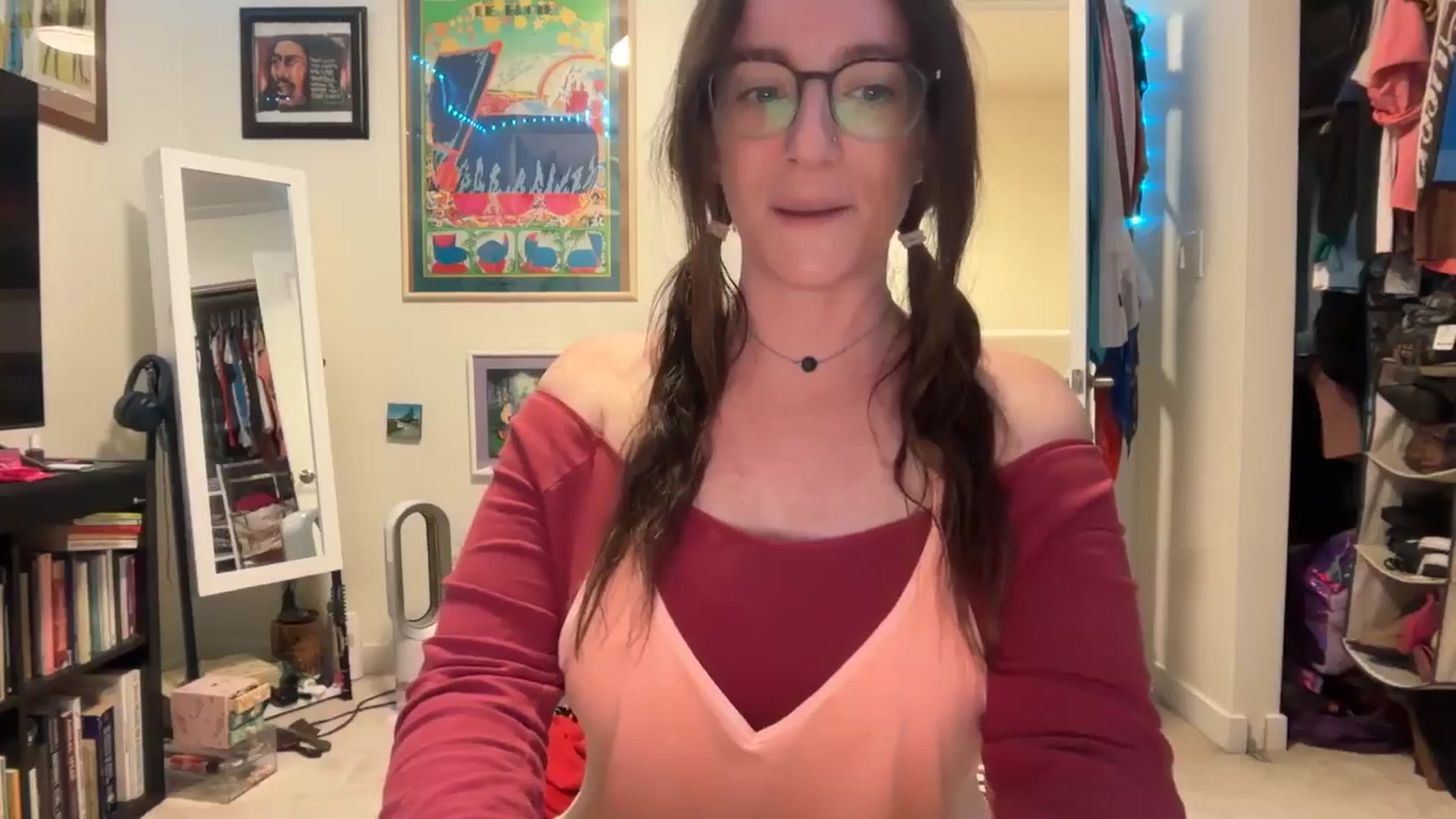 Gallery image thumbnail from EmmalineLime's myfreecams stream on, 04/01/2026, 04:59 image 4 of 20