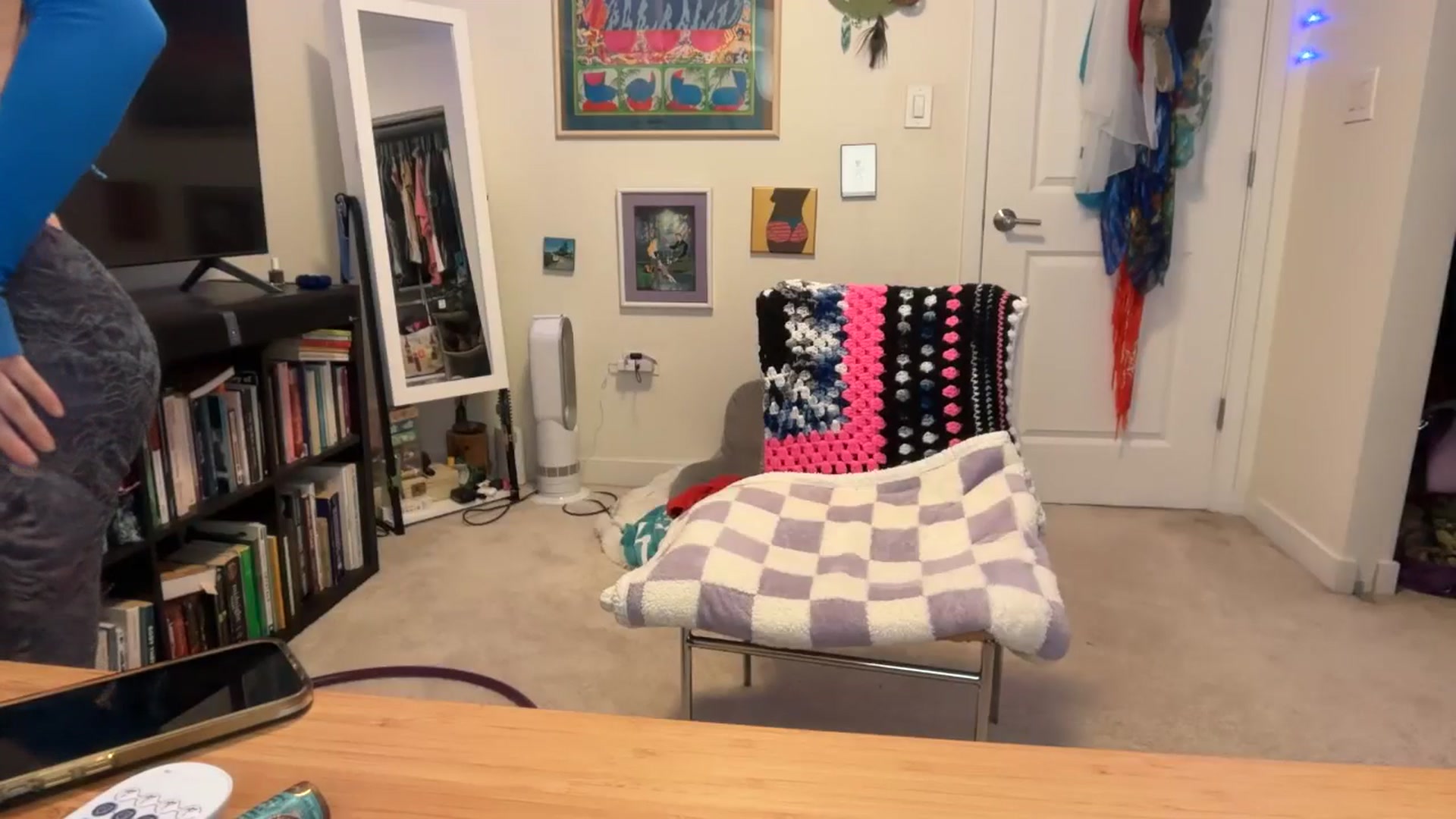 Gallery image thumbnail from EmmalineLime's myfreecams stream on, 04/12/2026, 21:08 image 10 of 20
