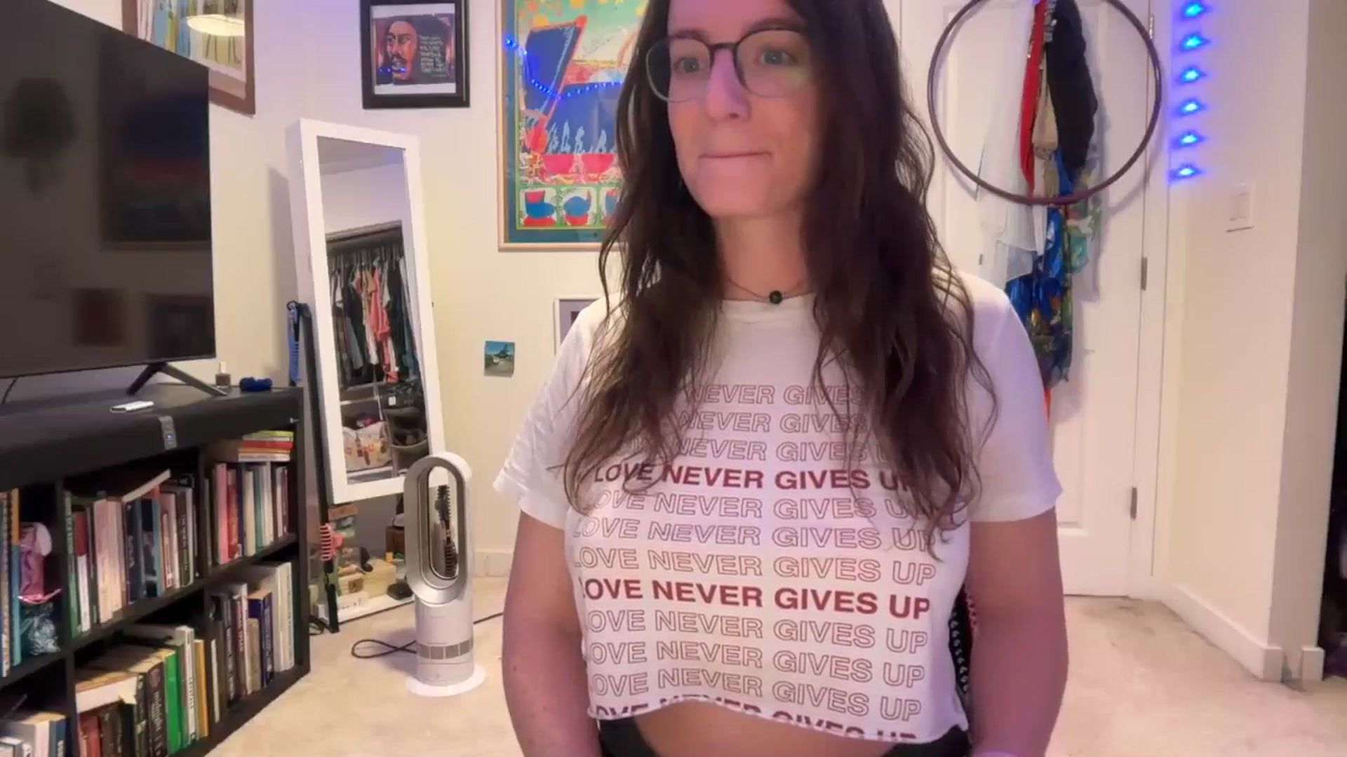 Gallery image thumbnail from EmmalineLime's myfreecams stream on, 04/16/2026, 03:41 image 10 of 20