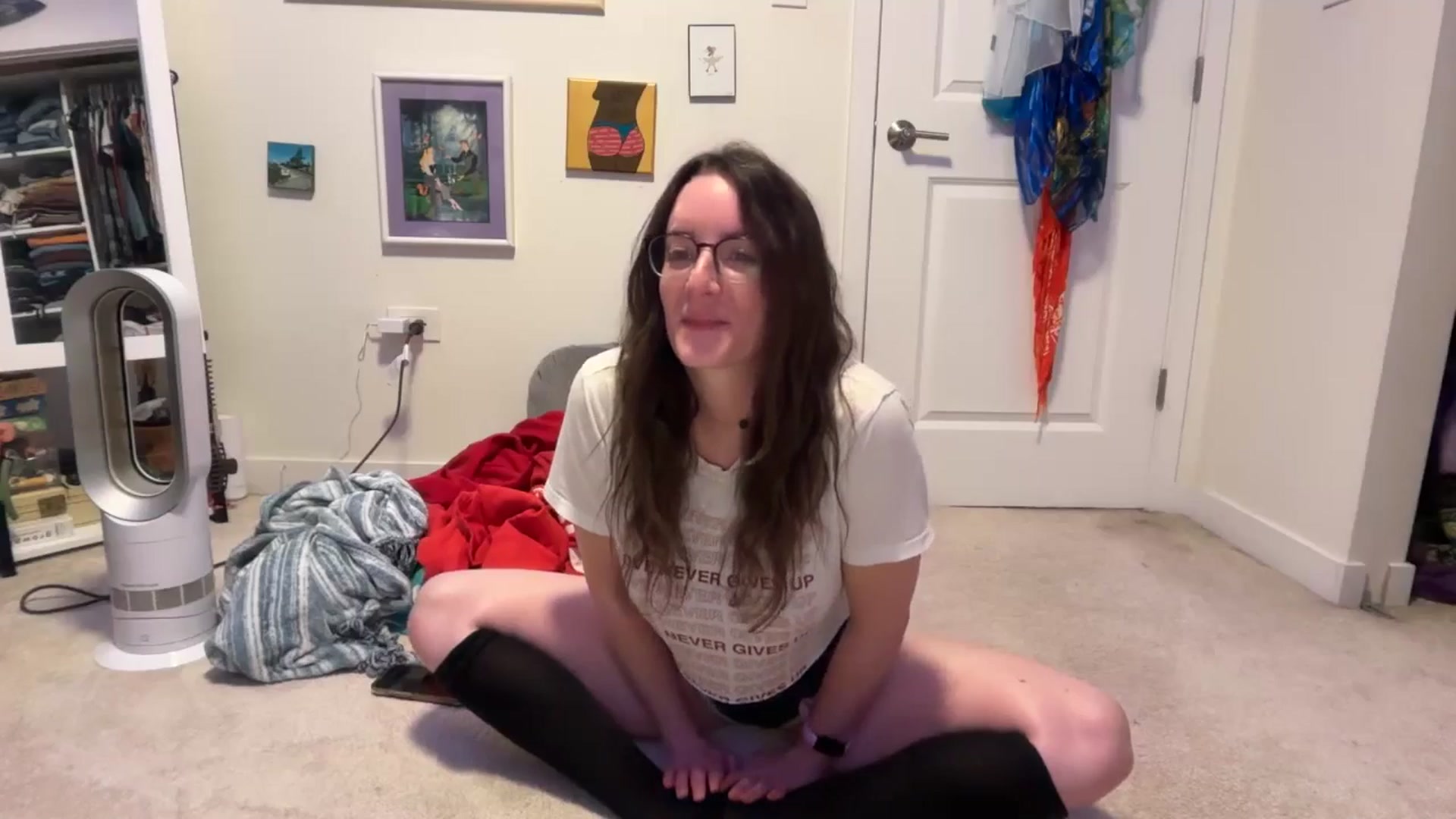 Gallery image thumbnail from EmmalineLime's myfreecams stream on, 04/16/2026, 03:41 image 18 of 20
