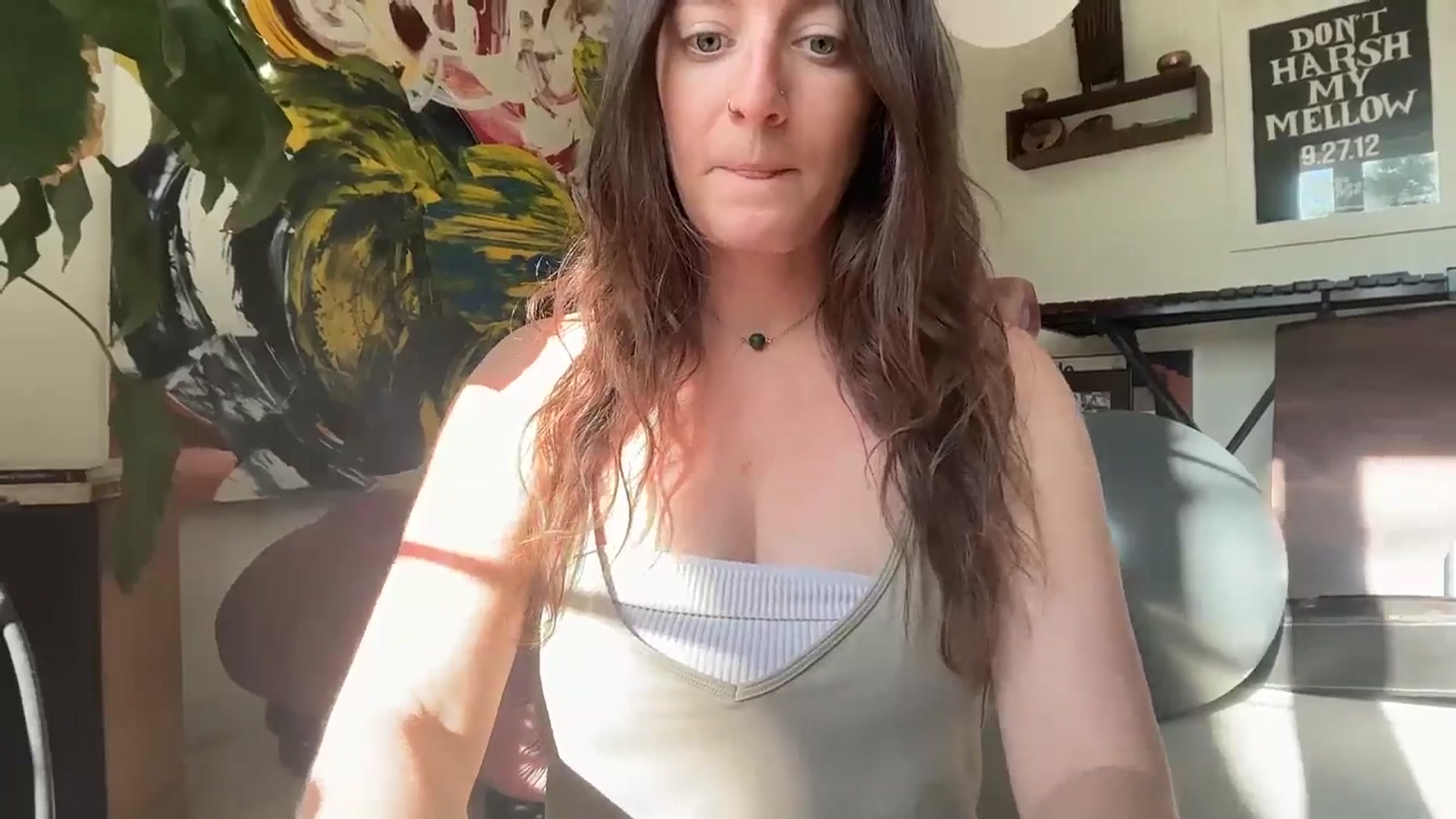 Gallery image thumbnail from EmmalineLime's myfreecams stream on, 04/18/2026, 22:43 image 16 of 20