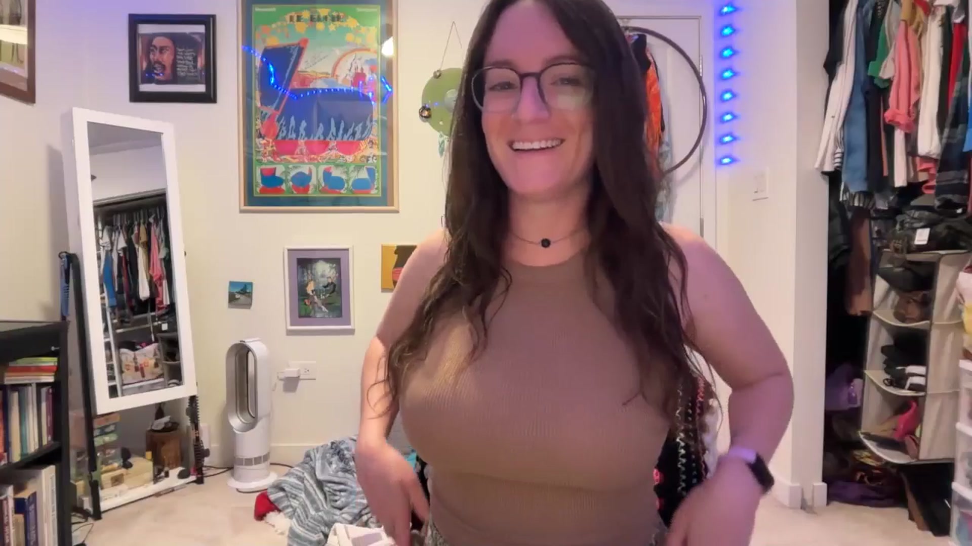Gallery image thumbnail from EmmalineLime's myfreecams stream on, 04/23/2026, 01:58 image 18 of 20