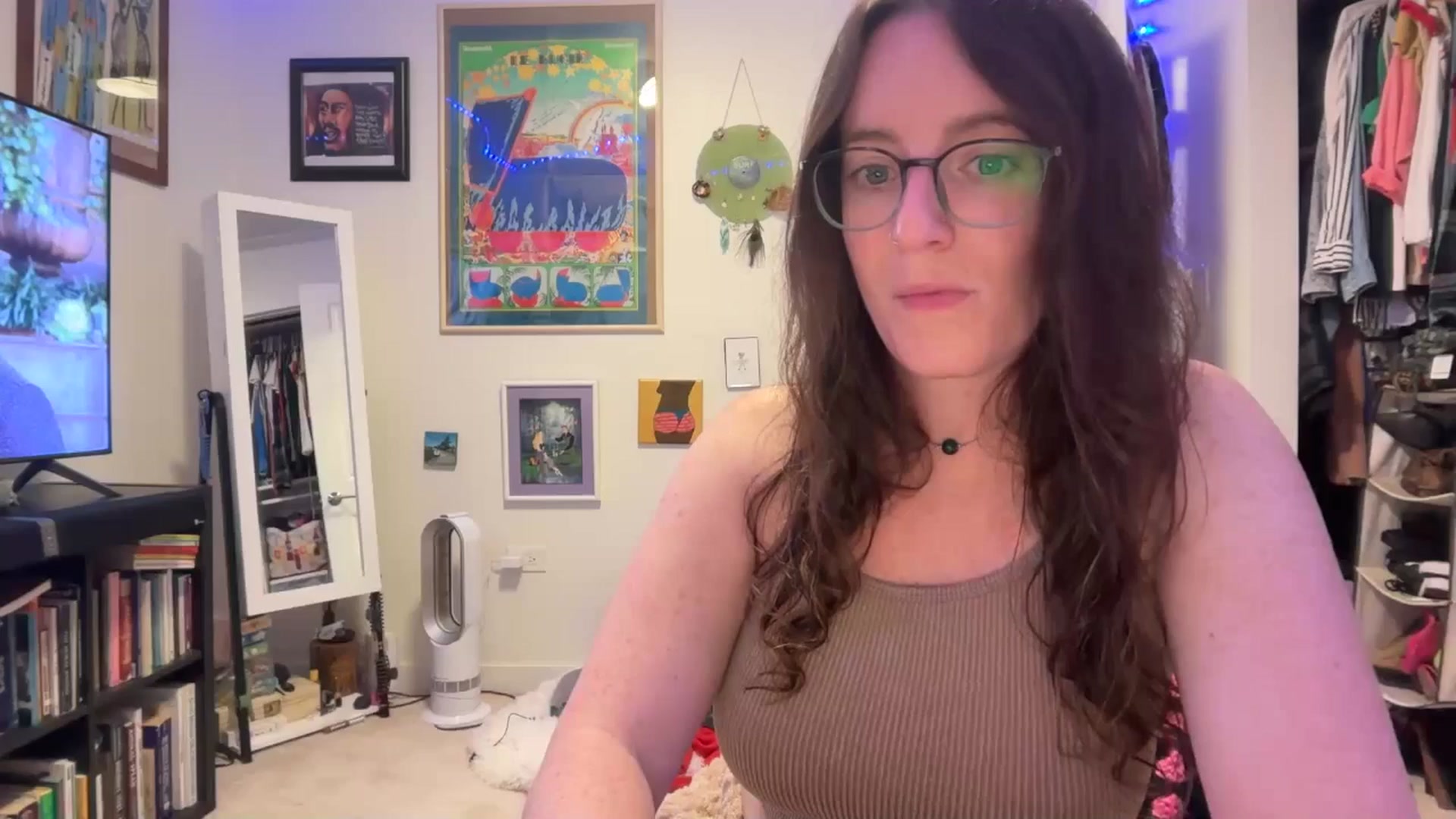 Gallery image thumbnail from EmmalineLime's myfreecams stream on, 04/25/2026, 02:37 image 17 of 20