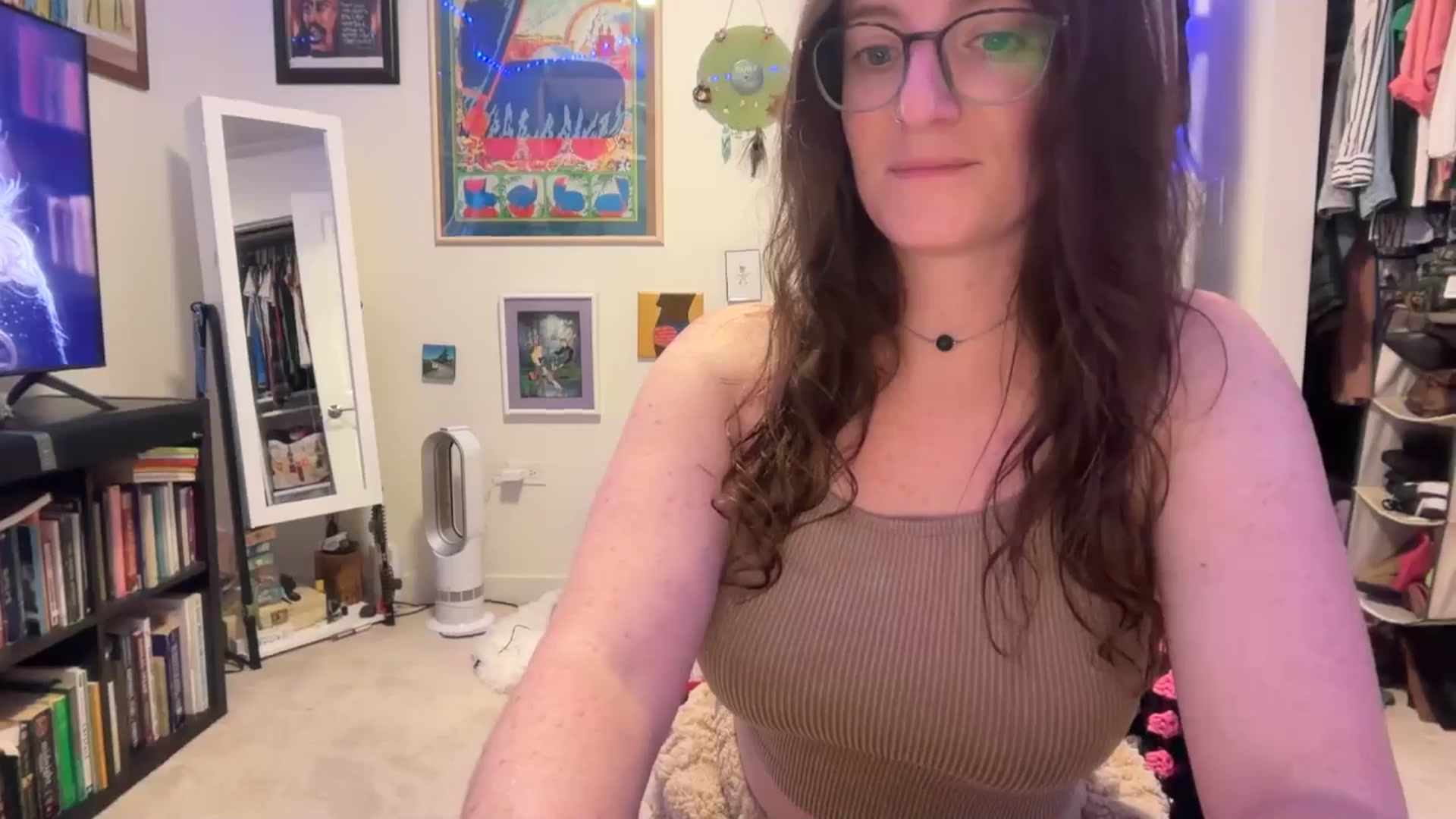 Gallery image thumbnail from EmmalineLime's myfreecams stream on, 04/25/2026, 02:37 image 12 of 20