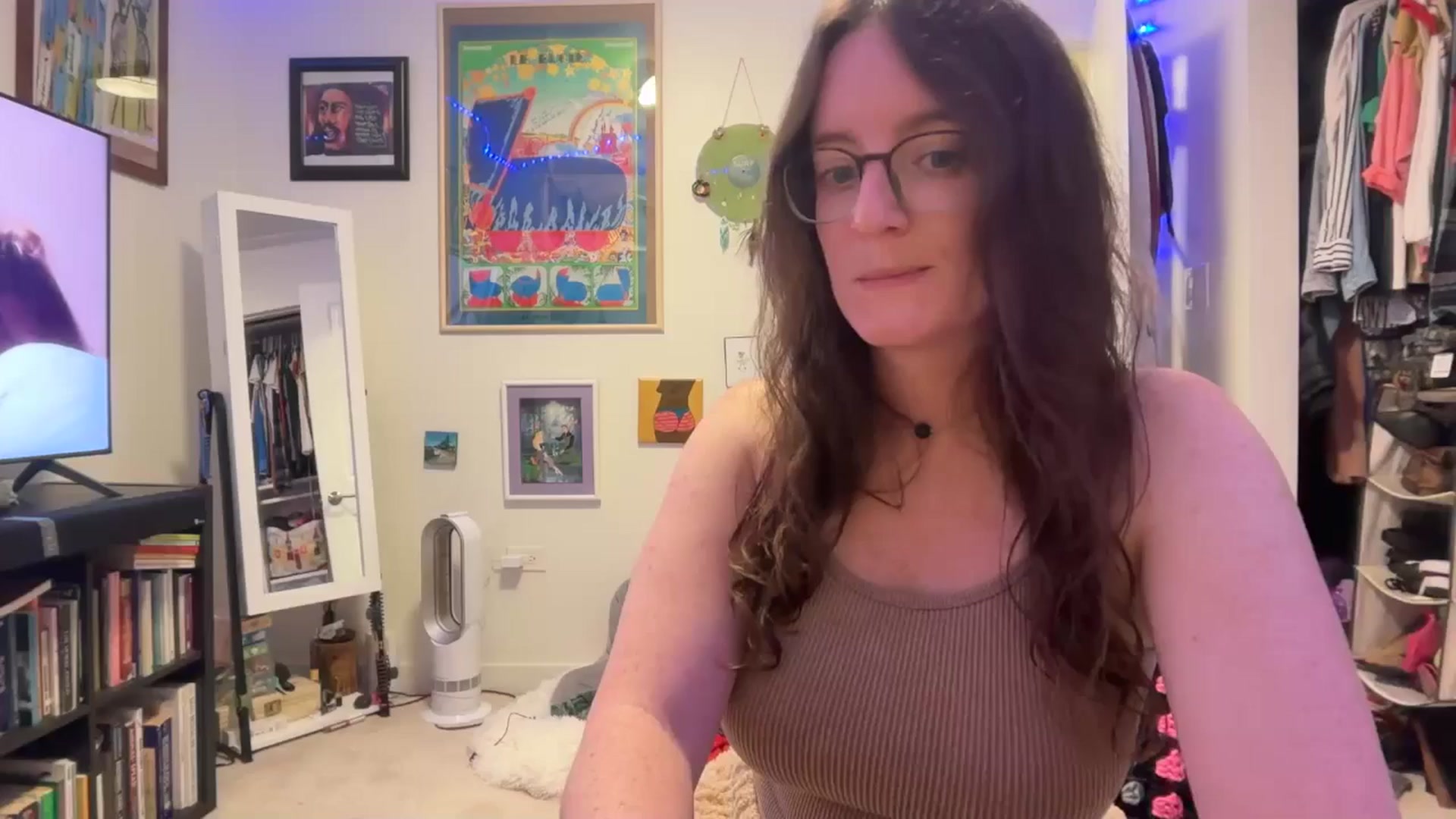 Gallery image thumbnail from EmmalineLime's myfreecams stream on, 04/25/2026, 02:37 image 20 of 20