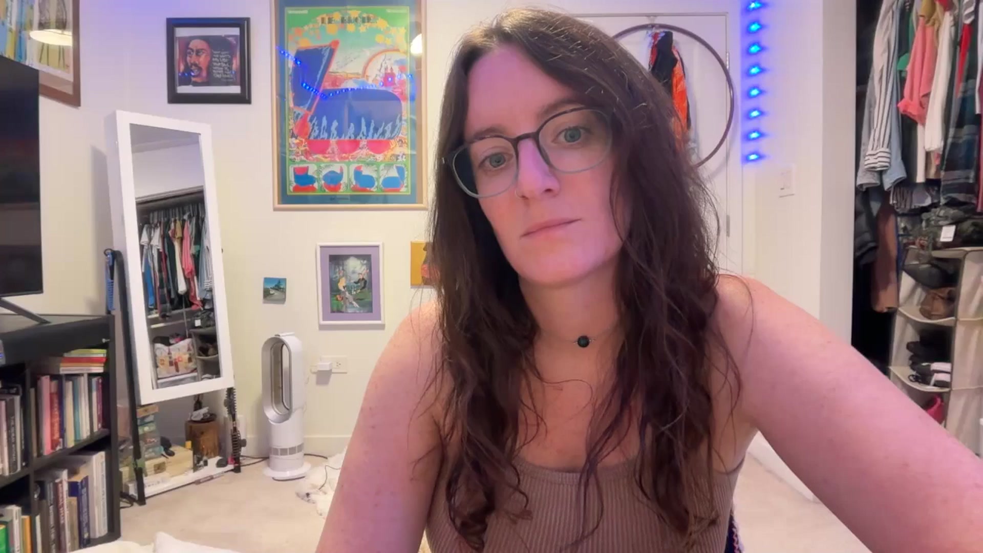 Gallery image thumbnail from EmmalineLime's myfreecams stream on, 04/25/2026, 05:36 image 13 of 20