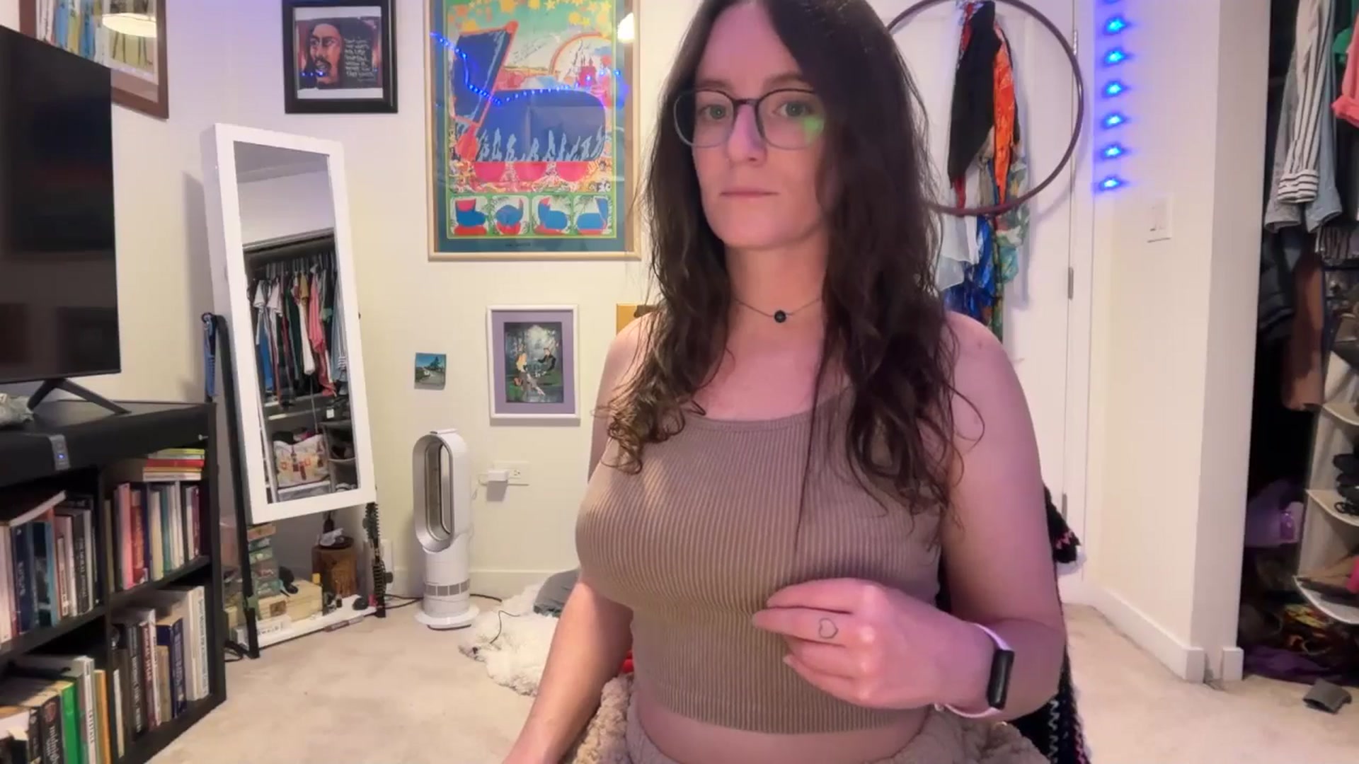 Gallery image thumbnail from EmmalineLime's myfreecams stream on, 04/25/2026, 05:36 image 2 of 20