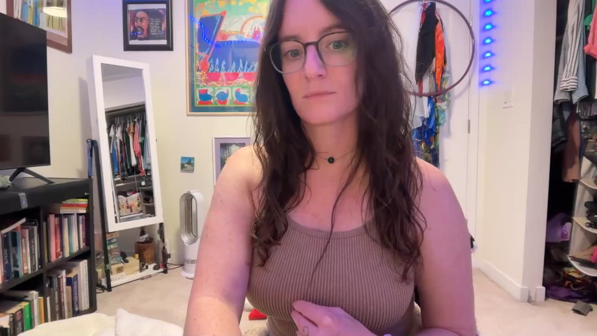Gallery image thumbnail from EmmalineLime's myfreecams stream on, 04/25/2026, 05:36 image 8 of 20