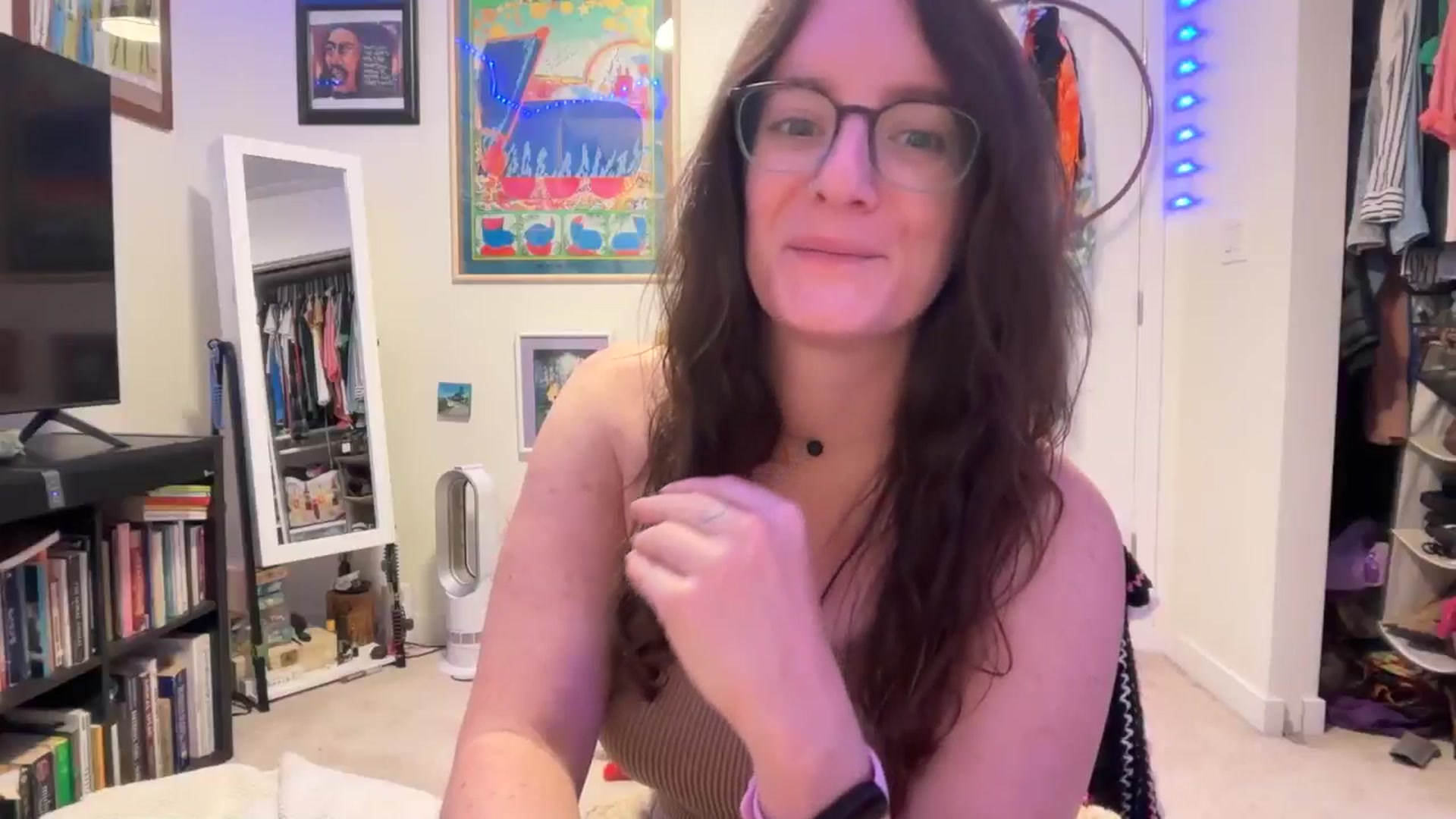 Gallery image thumbnail from EmmalineLime's myfreecams stream on, 04/25/2026, 05:36 image 7 of 20