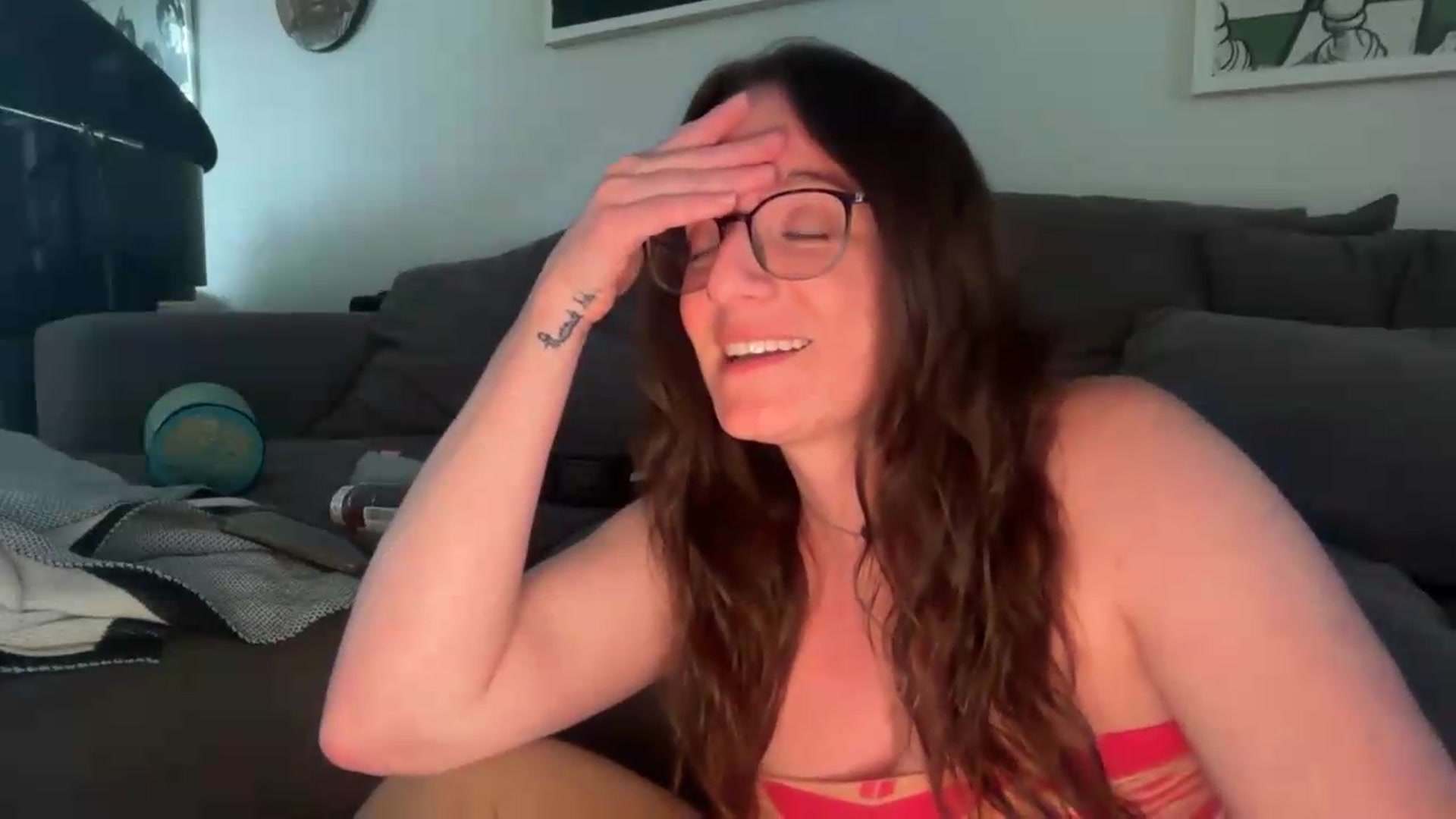 Gallery image thumbnail from EmmalineLime's myfreecams stream on, 05/22/2026, 23:16 image 15 of 20