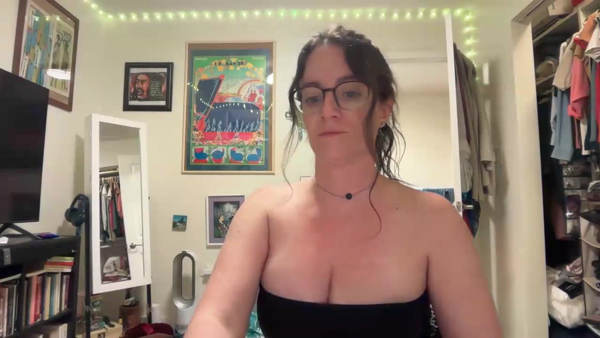 Gallery image thumbnail from EmmalineLime's myfreecams stream on, 05/24/2026, 07:20 image 10 of 20