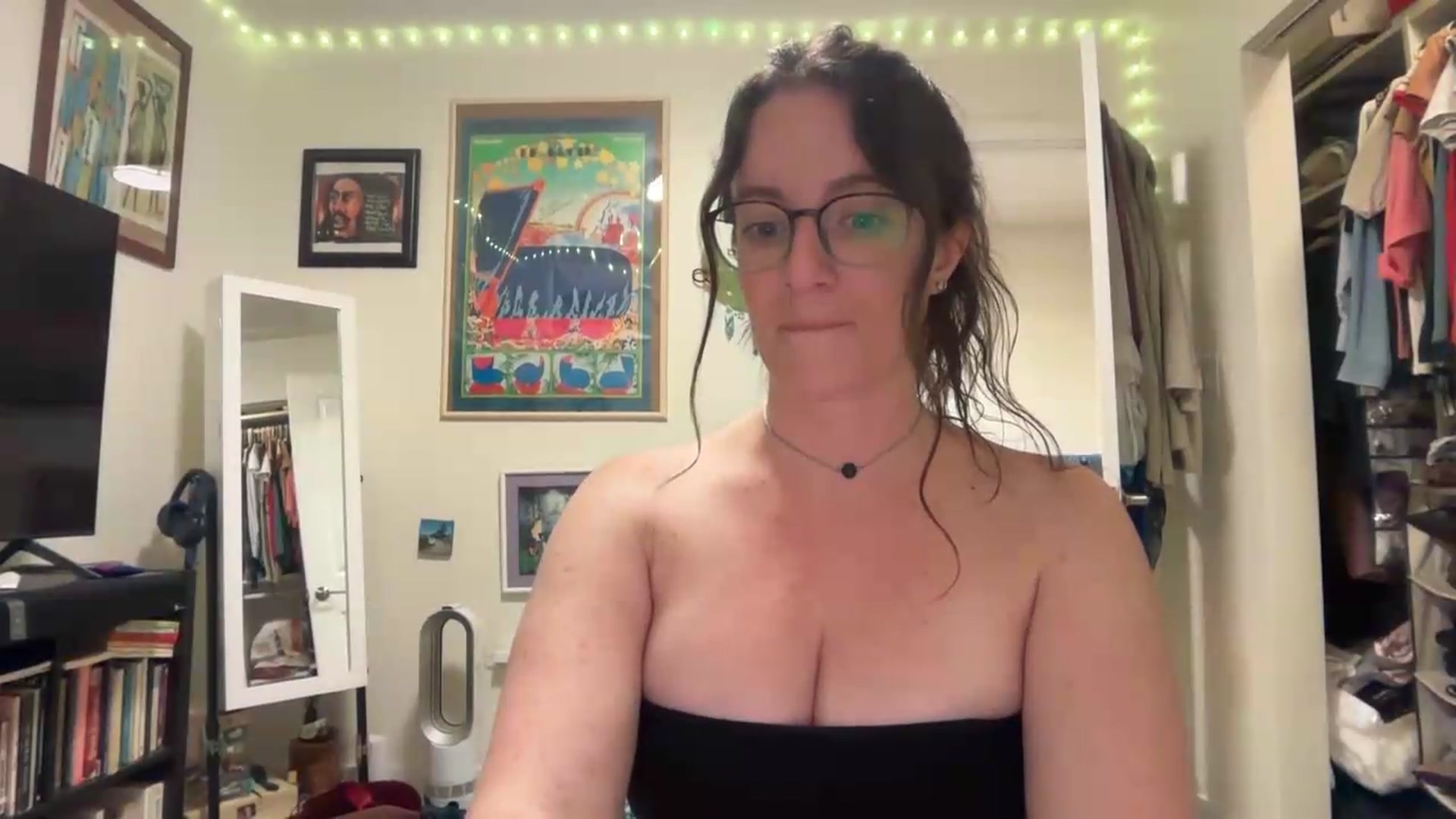 Gallery image thumbnail from EmmalineLime's myfreecams stream on, 05/24/2026, 07:20 image 14 of 20