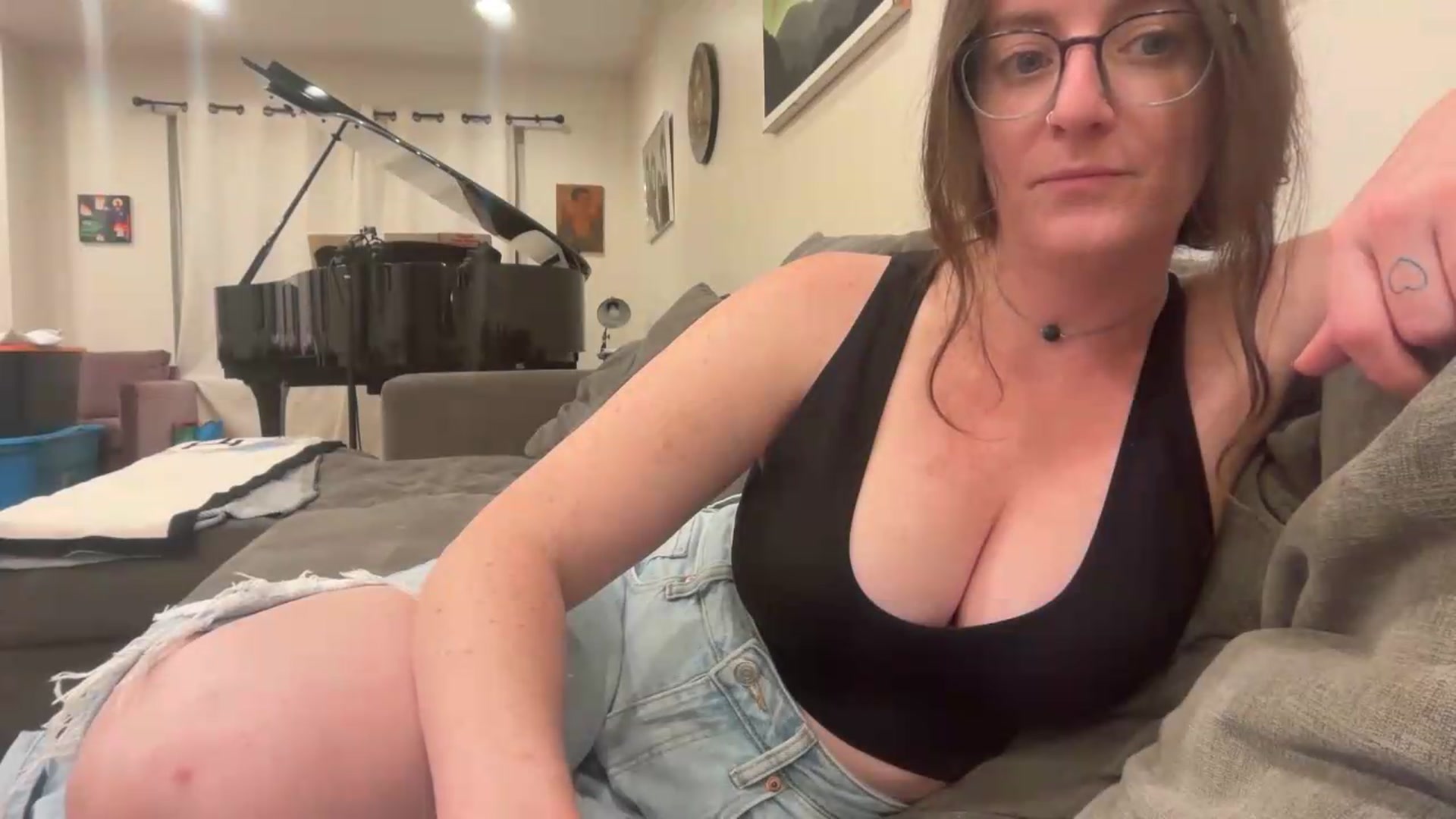 Gallery image thumbnail from EmmalineLime's myfreecams stream on, 05/26/2026, 06:58 image 5 of 20