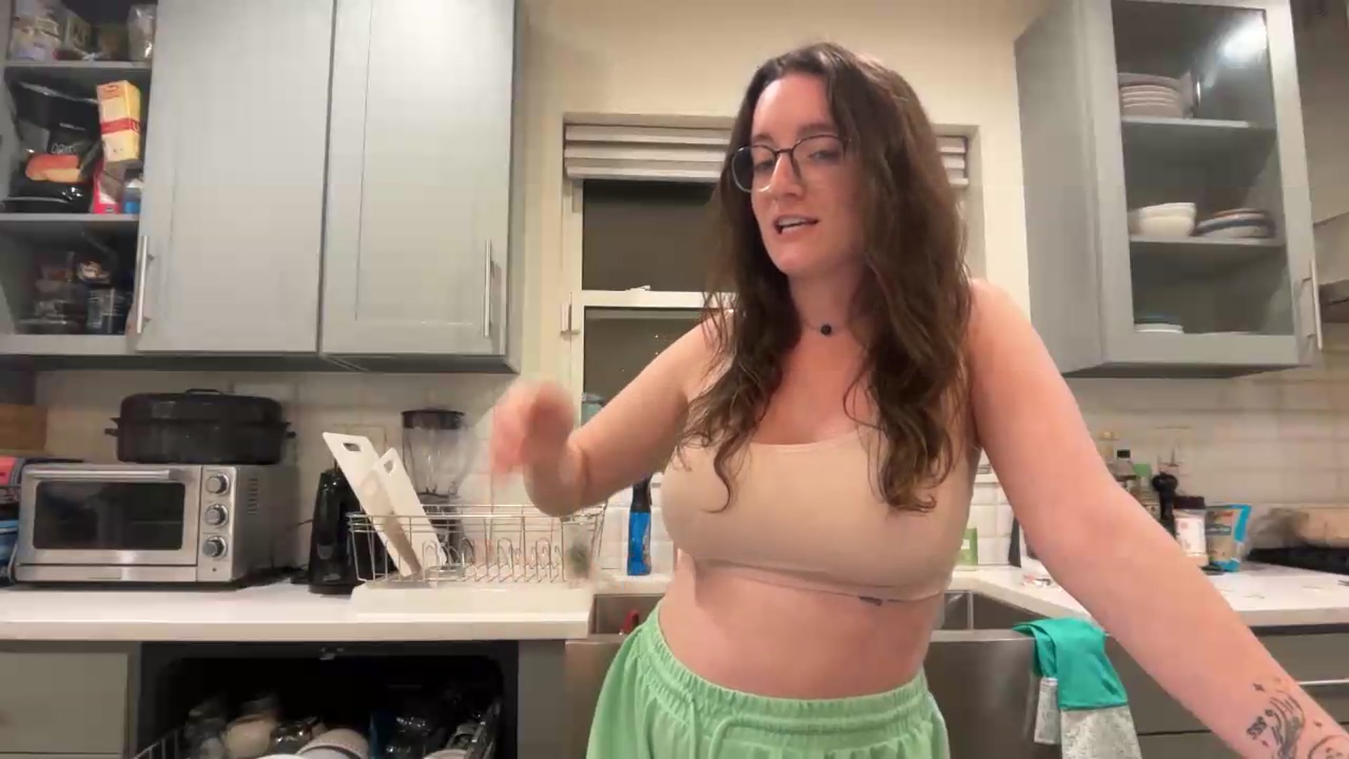 Gallery image thumbnail from EmmalineLime's myfreecams stream on, 05/27/2026, 06:05 image 6 of 20