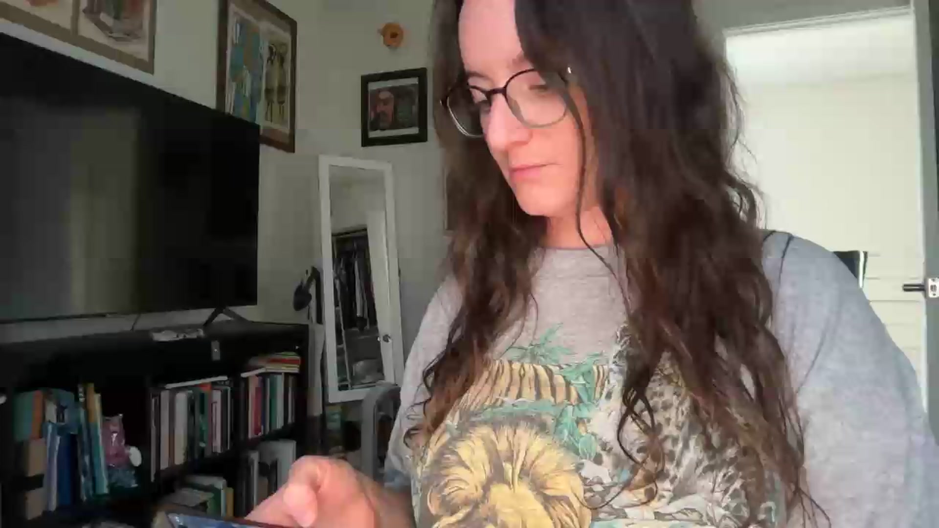 Gallery image thumbnail from EmmalineLime's myfreecams stream on, 07/16/2026, 24:20 image 1 of 20