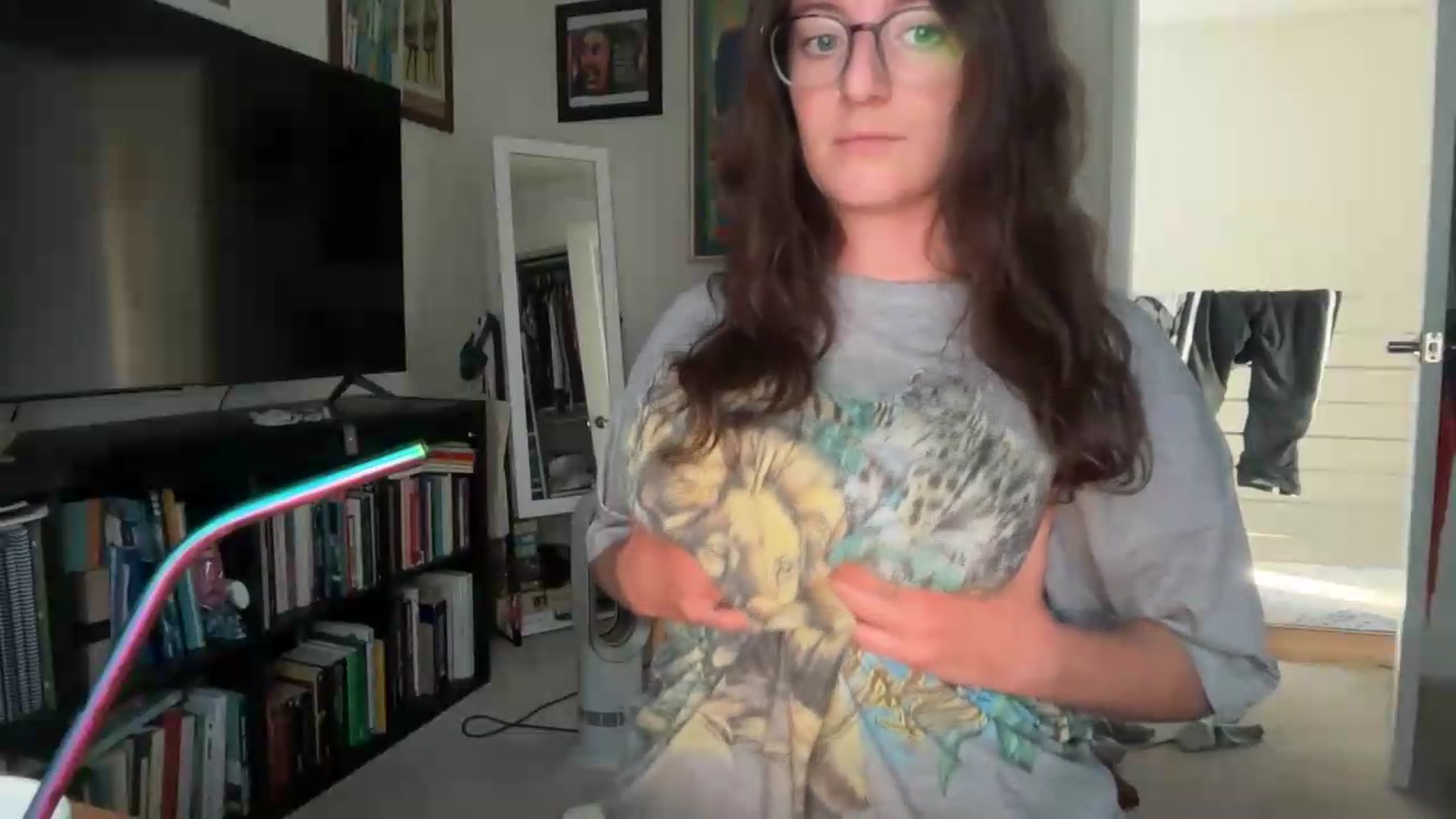 Gallery image thumbnail from EmmalineLime's myfreecams stream on, 07/16/2026, 24:20 image 13 of 20