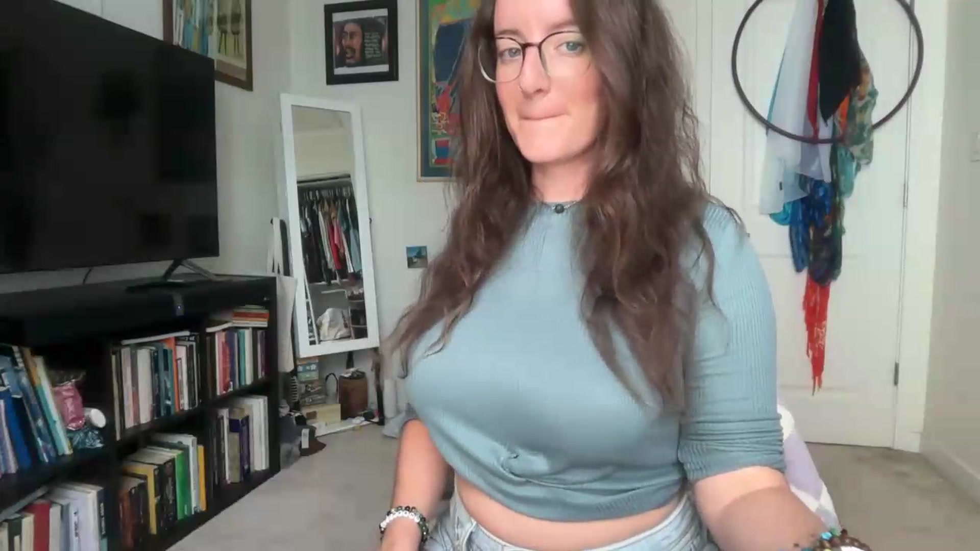 Gallery image thumbnail from EmmalineLime's myfreecams stream on, 08/11/2026, 23:12 image 3 of 20