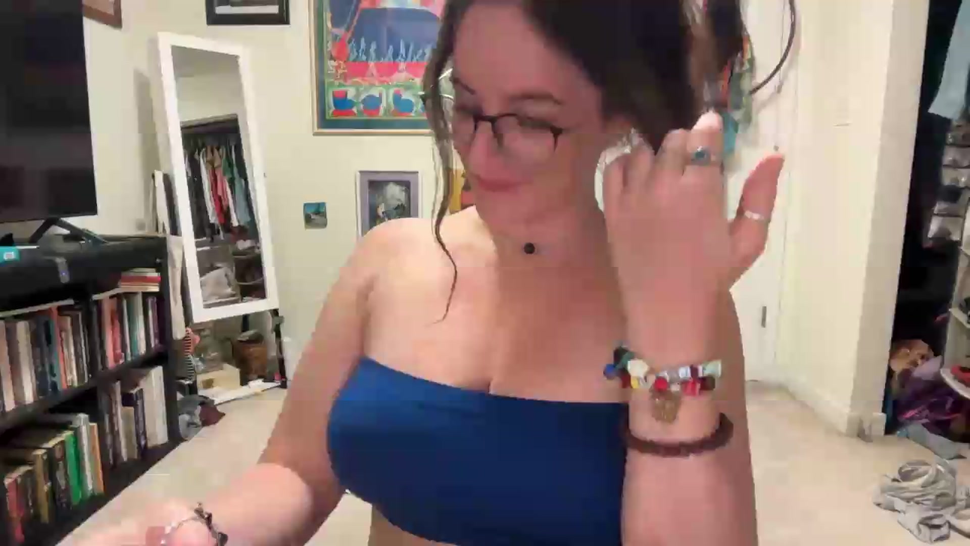 Gallery image thumbnail from EmmalineLime's myfreecams stream on, 08/16/2026, 06:04 image 18 of 20