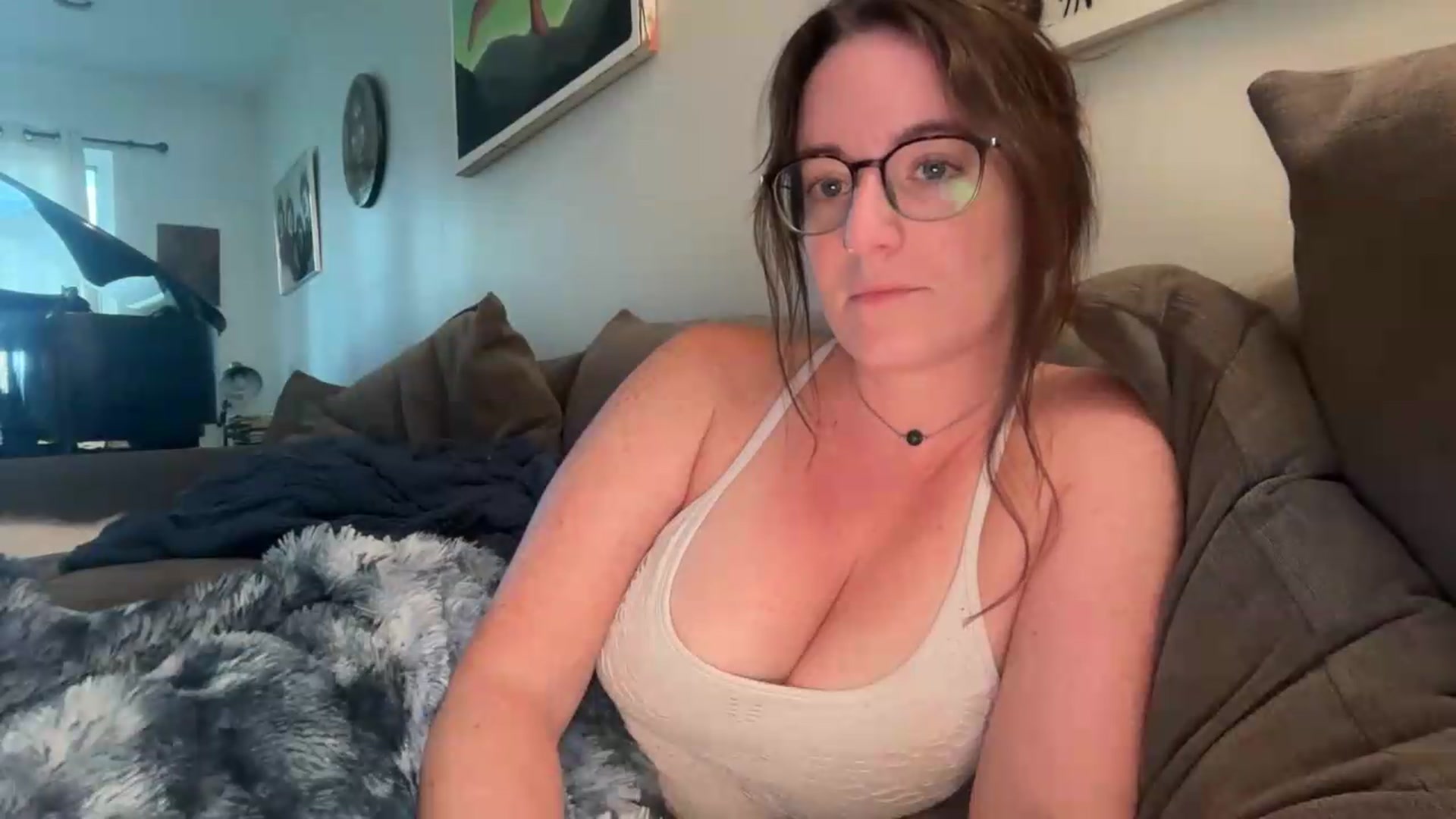 Gallery image thumbnail from EmmalineLime's myfreecams stream on, 08/26/2026, 24:00 image 9 of 20