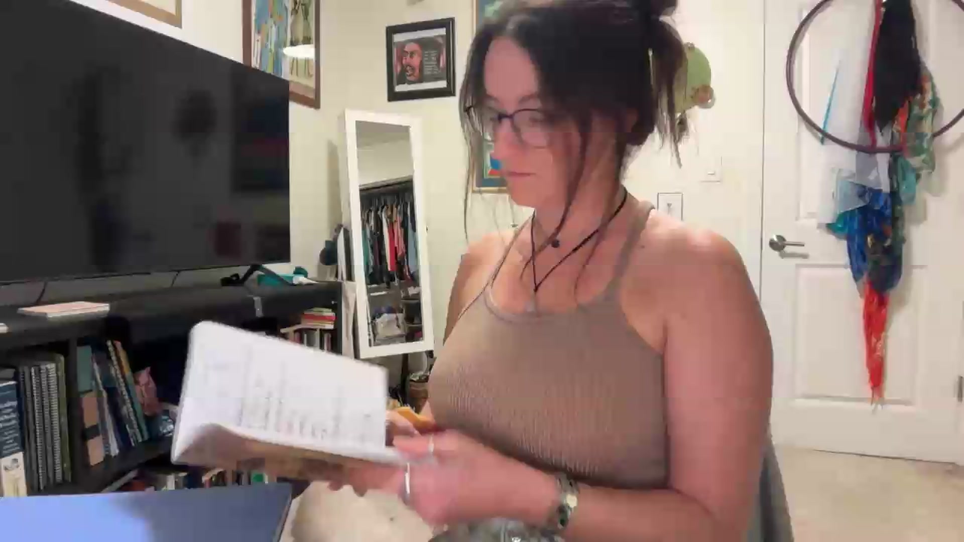 Gallery image thumbnail from EmmalineLime's myfreecams stream on, 08/27/2026, 03:59 image 1 of 20